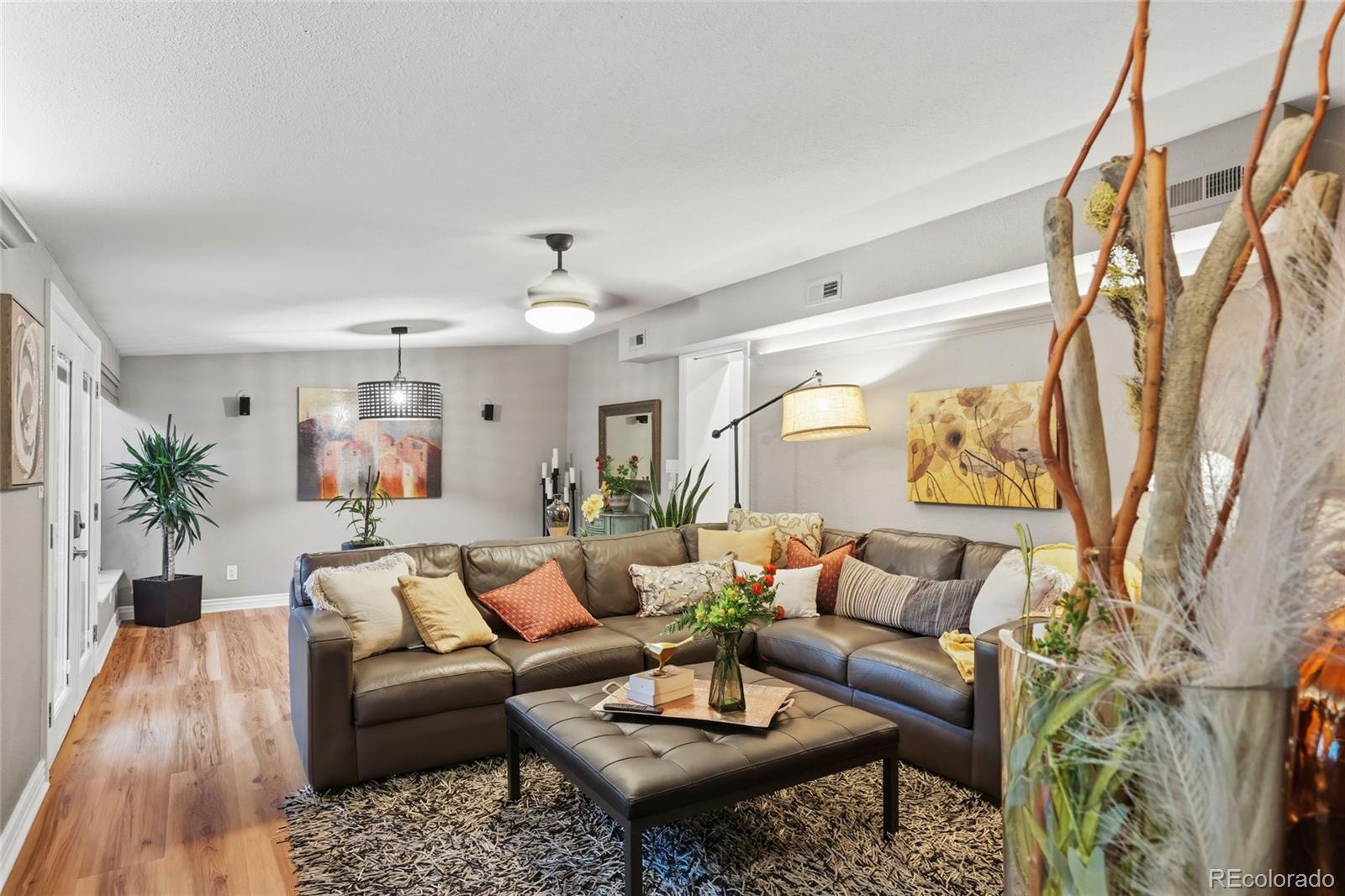MLS Image #11 for 1116 s milwaukee street,denver, Colorado
