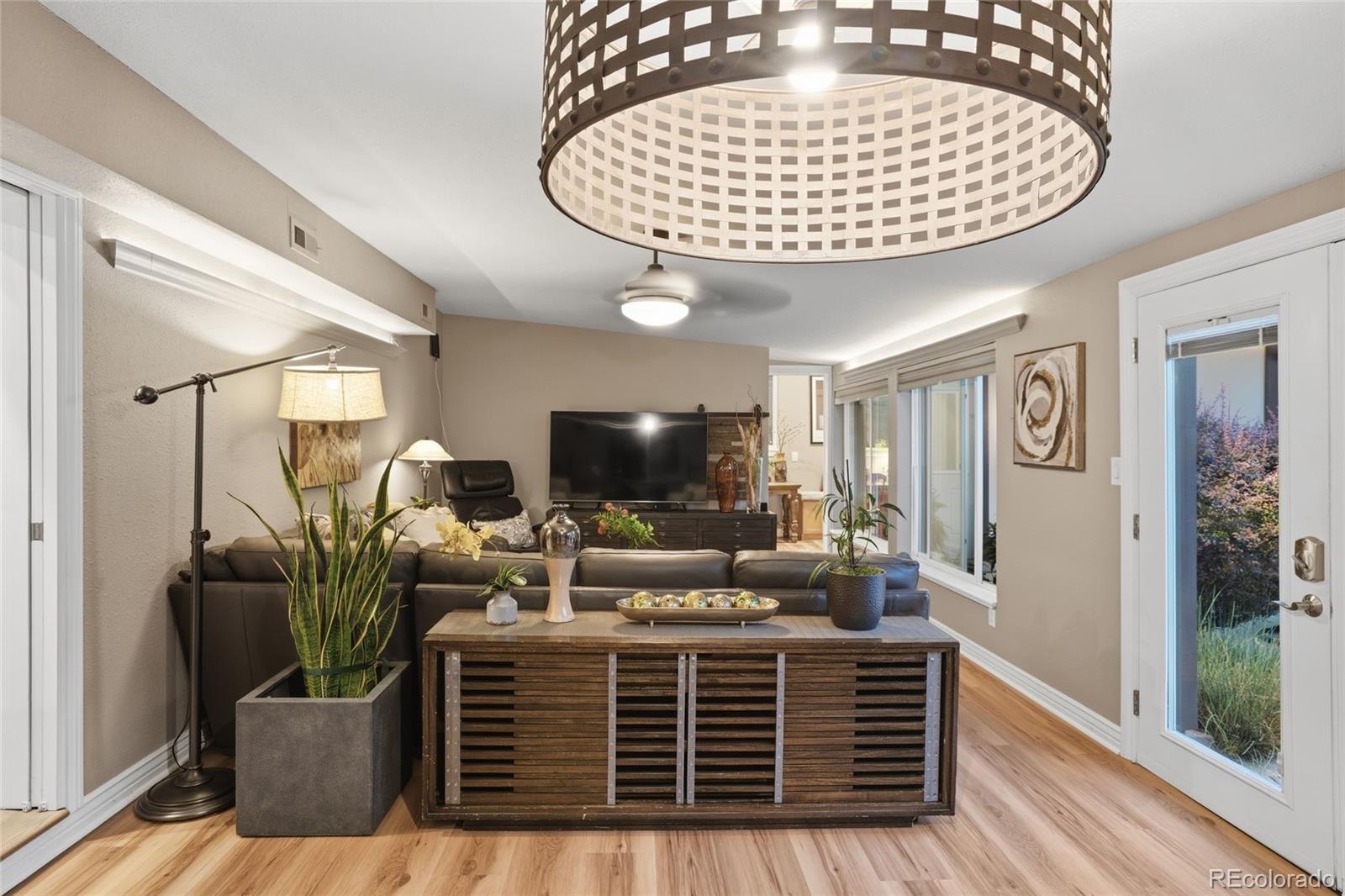 MLS Image #12 for 1116 s milwaukee street,denver, Colorado