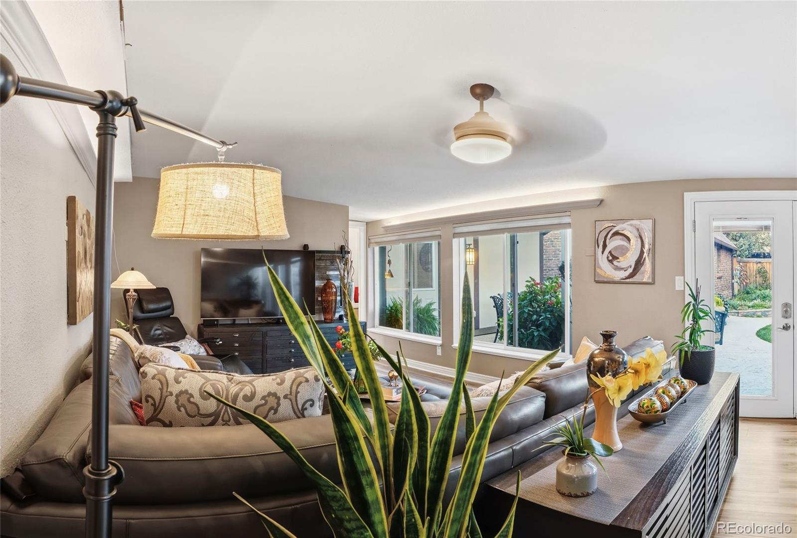 MLS Image #13 for 1116 s milwaukee street,denver, Colorado