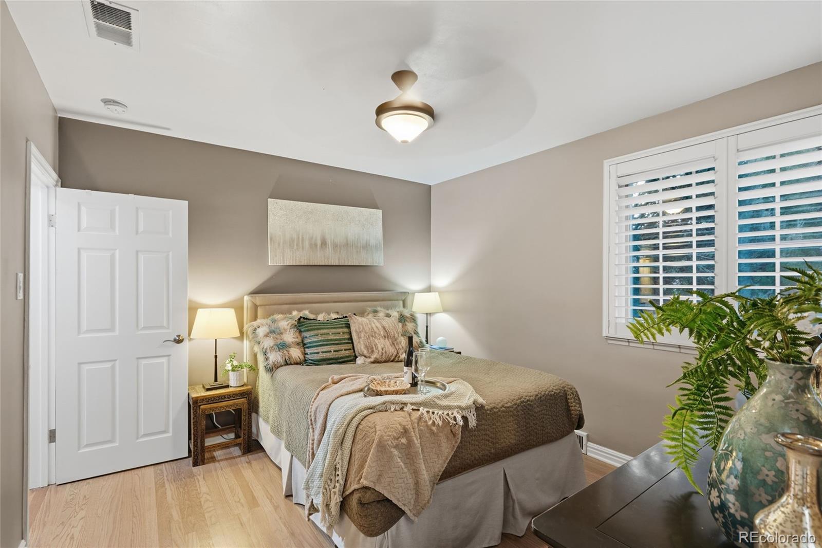 MLS Image #15 for 1116 s milwaukee street,denver, Colorado