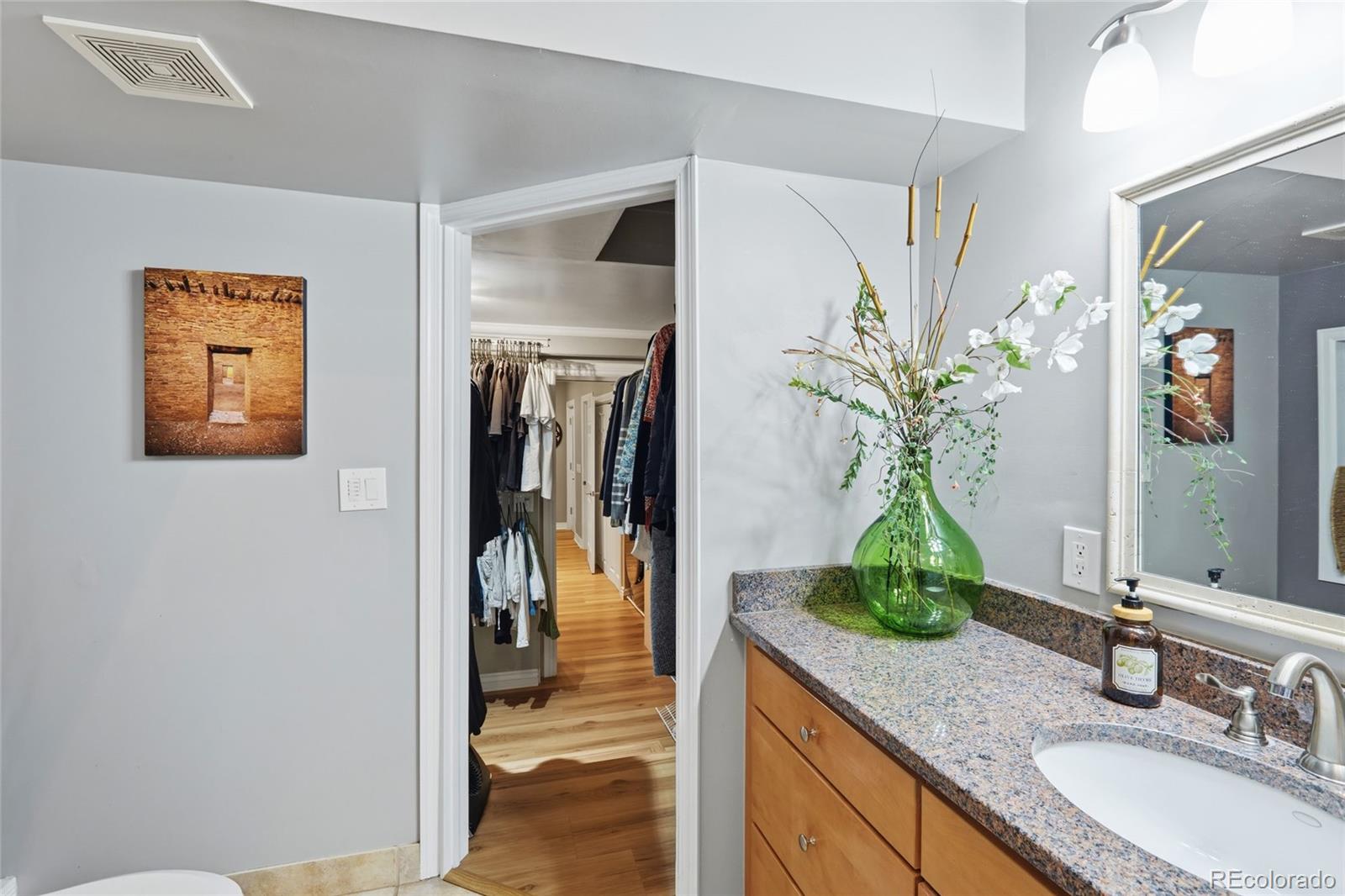 MLS Image #17 for 1116 s milwaukee street,denver, Colorado