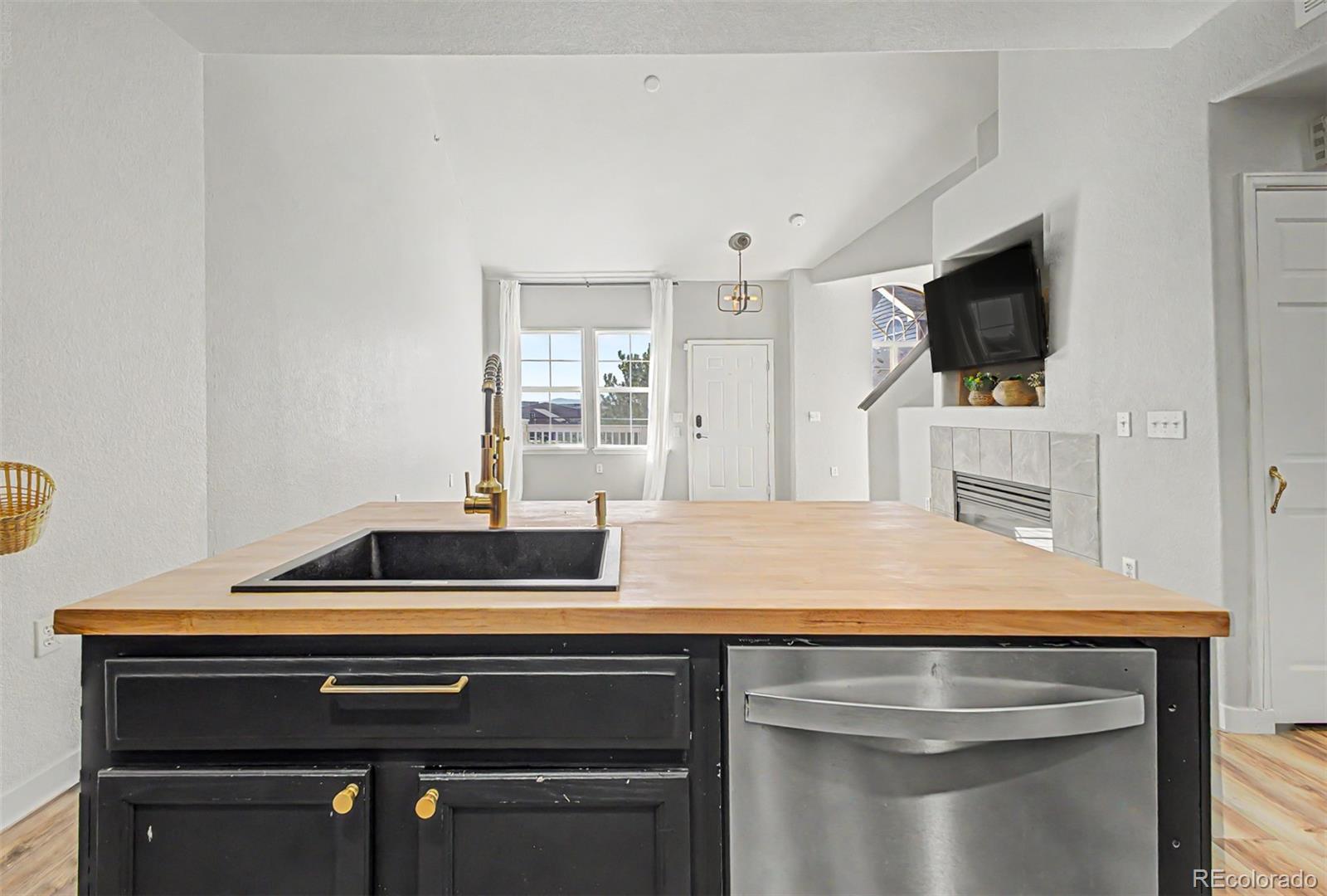 MLS Image #19 for 16332 e fremont avenue,aurora, Colorado