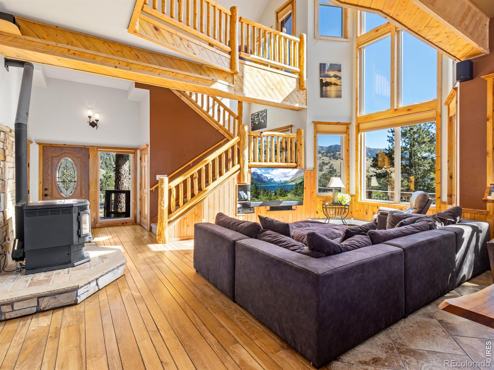 MLS Image #3 for 225  solitude court,glen haven, Colorado