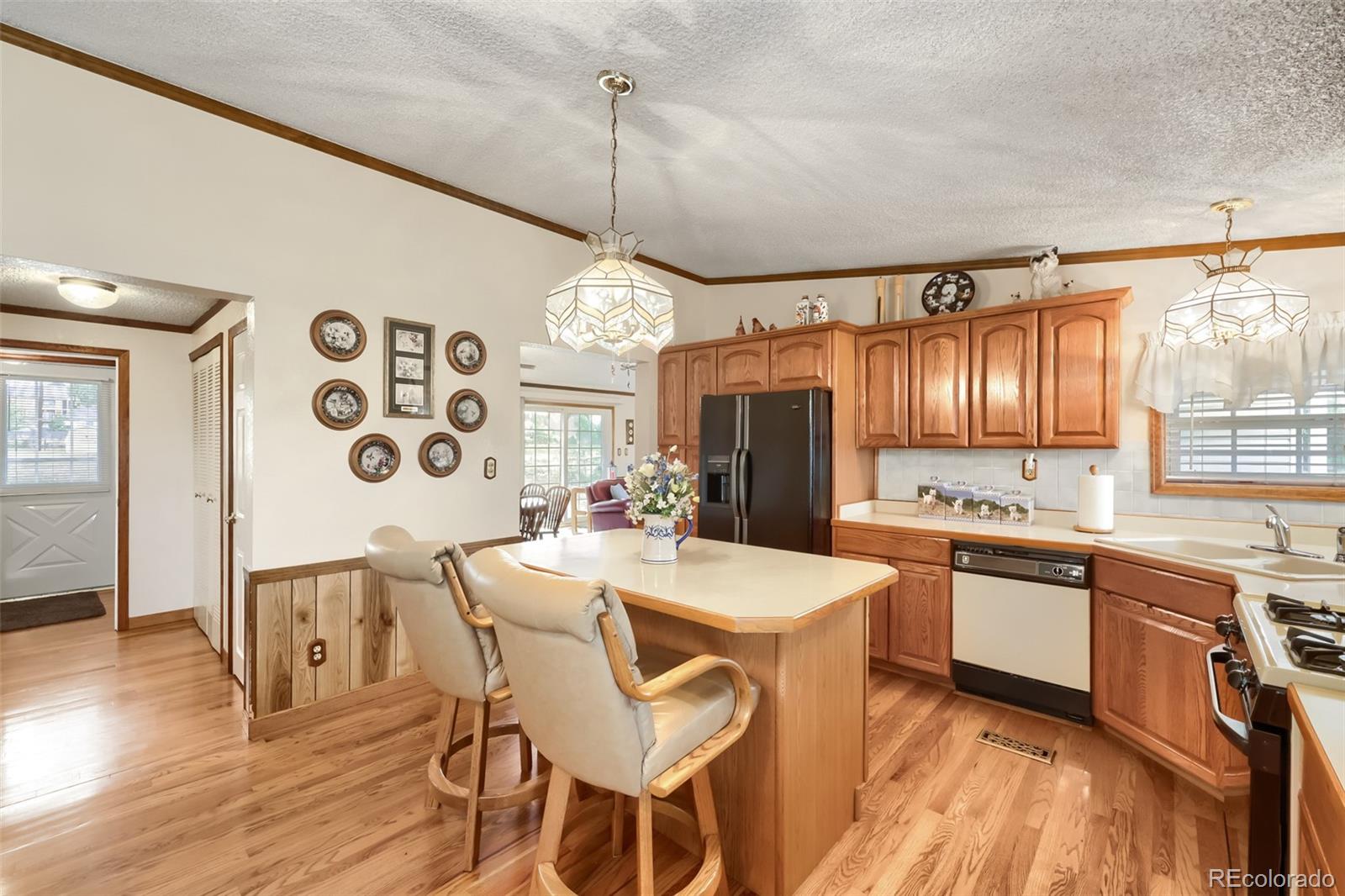 MLS Image #11 for 1955 e 77th avenue,denver, Colorado