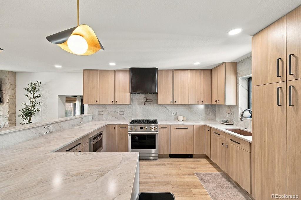 MLS Image #14 for 2655 n locust street,denver, Colorado