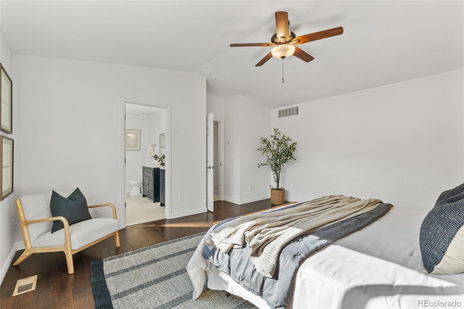 MLS Image #20 for 9736  fox den drive,littleton, Colorado