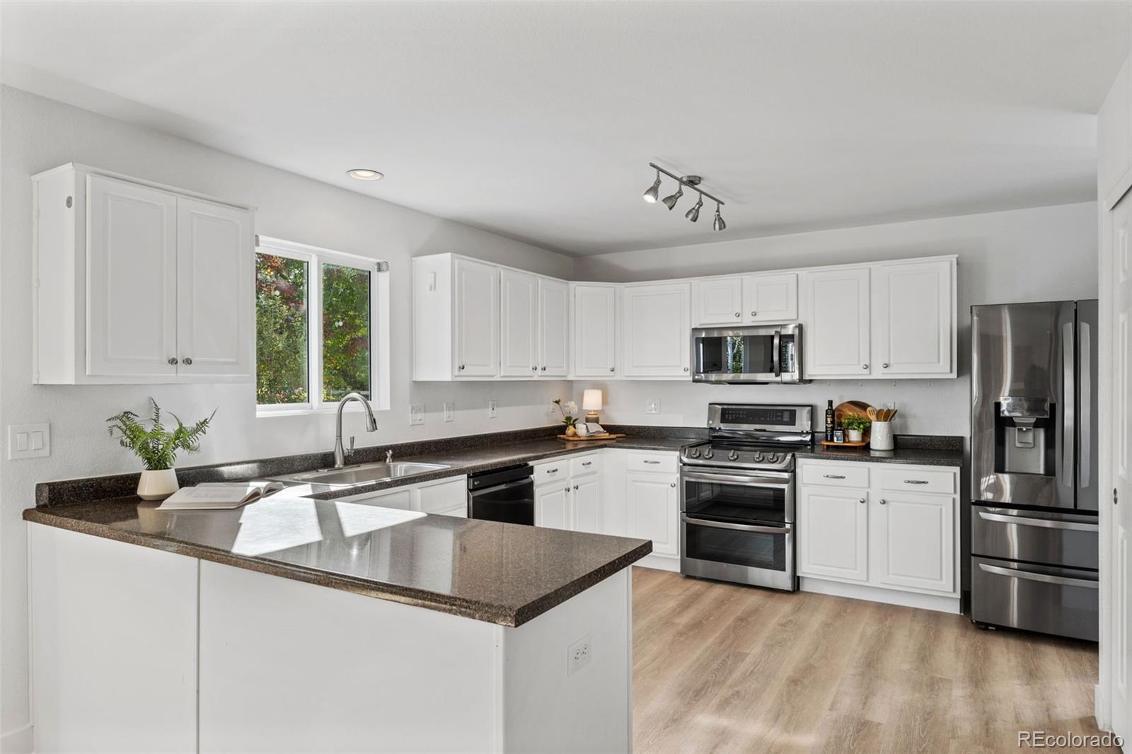 MLS Image #8 for 9736  fox den drive,littleton, Colorado