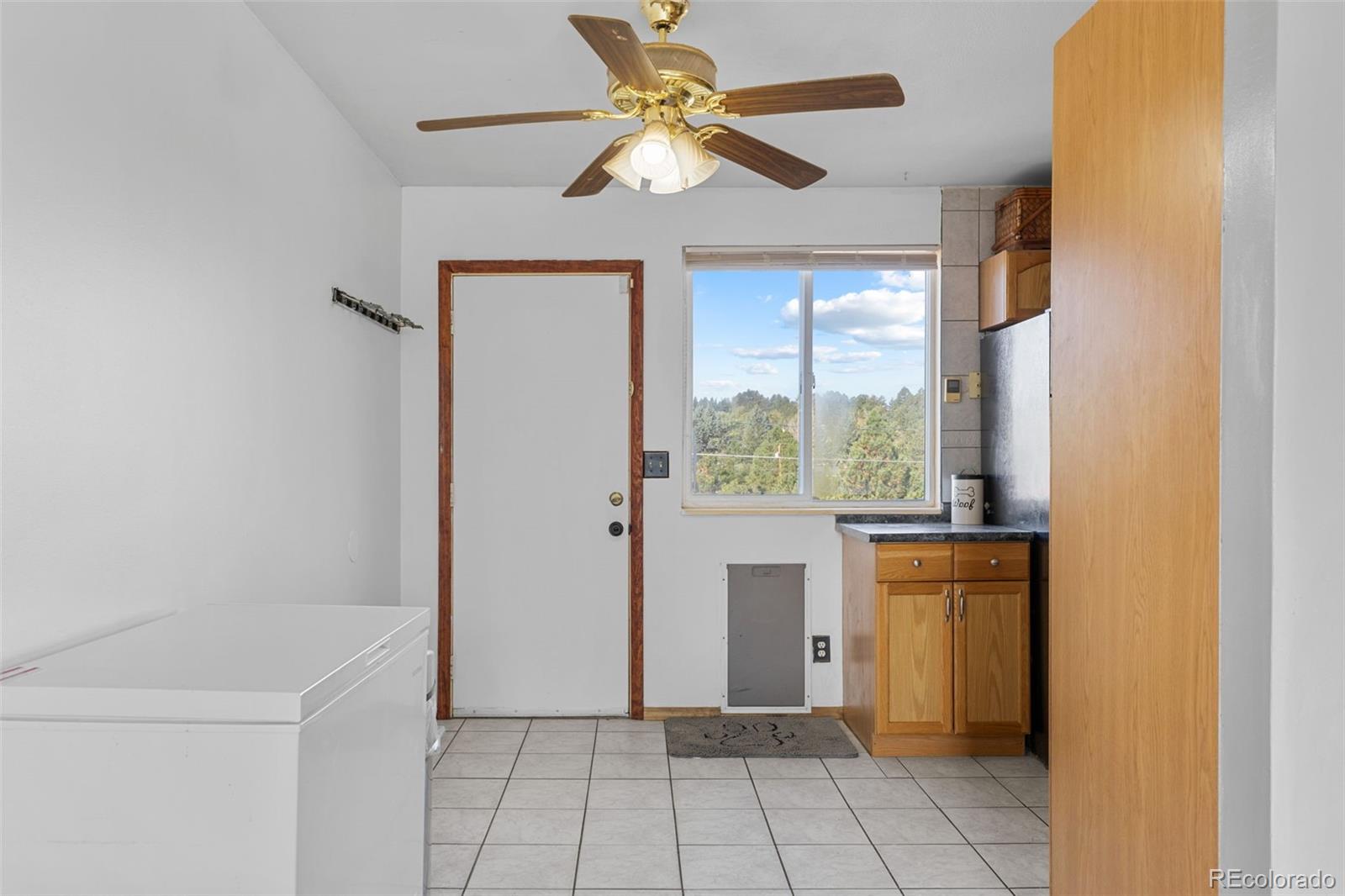 MLS Image #10 for 719 s elbert street,elizabeth, Colorado