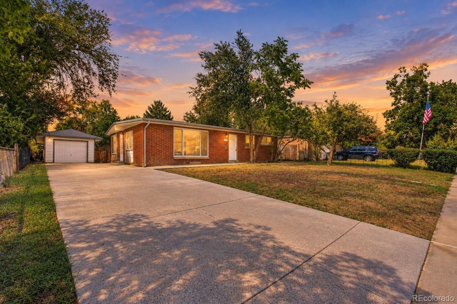 MLS Image #0 for 1377 s chase street,lakewood, Colorado