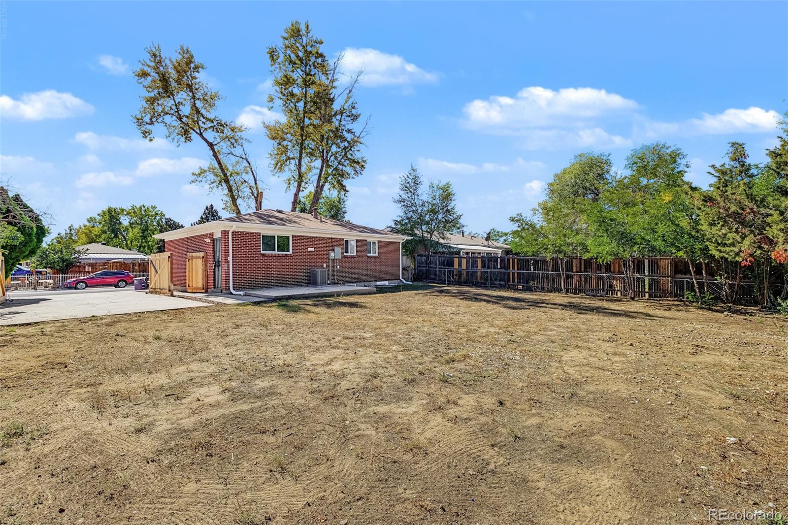 MLS Image #23 for 12265 e 55th avenue,denver, Colorado