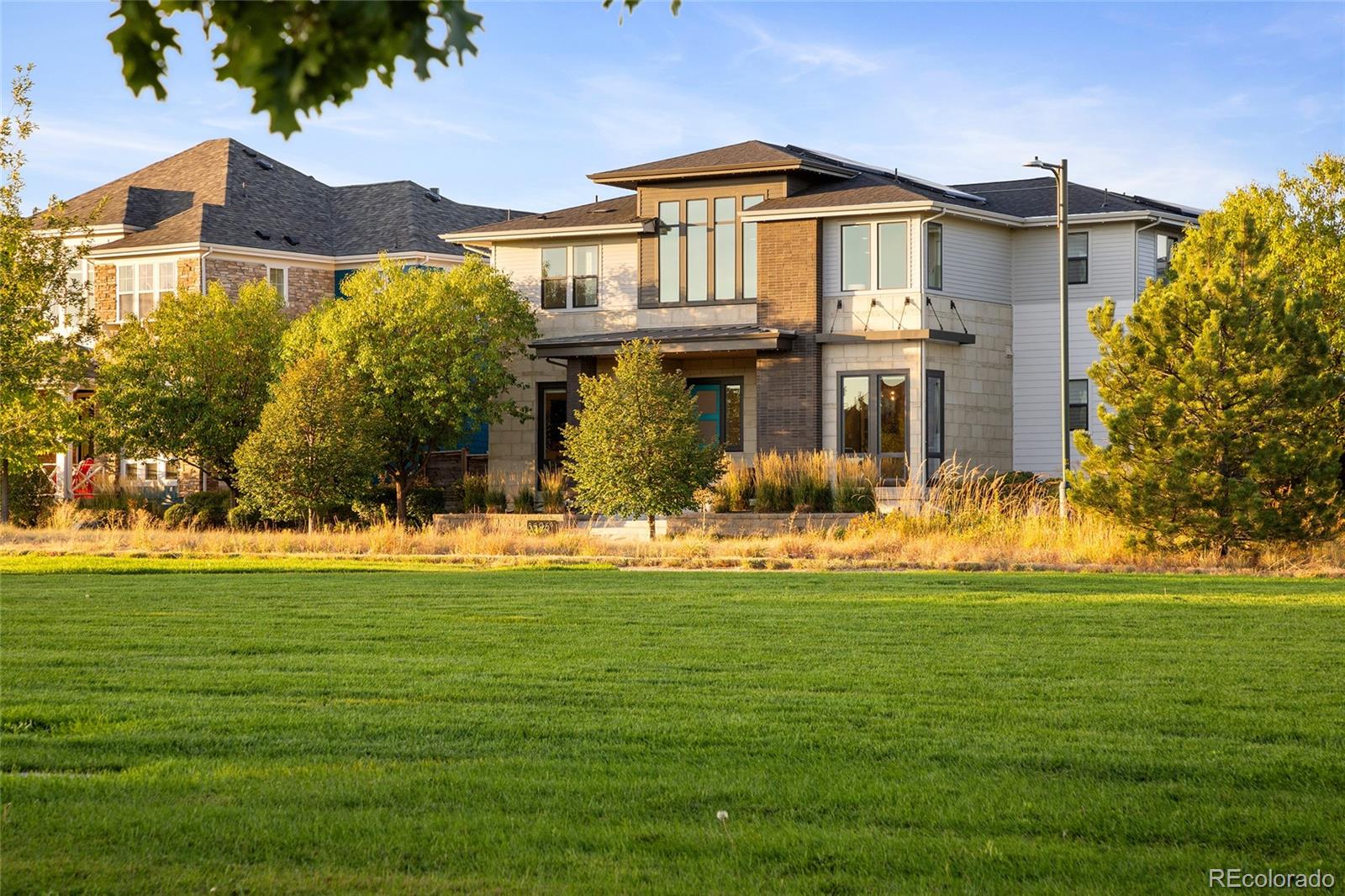 MLS Image #3 for 8696 e 50th avenue,denver, Colorado