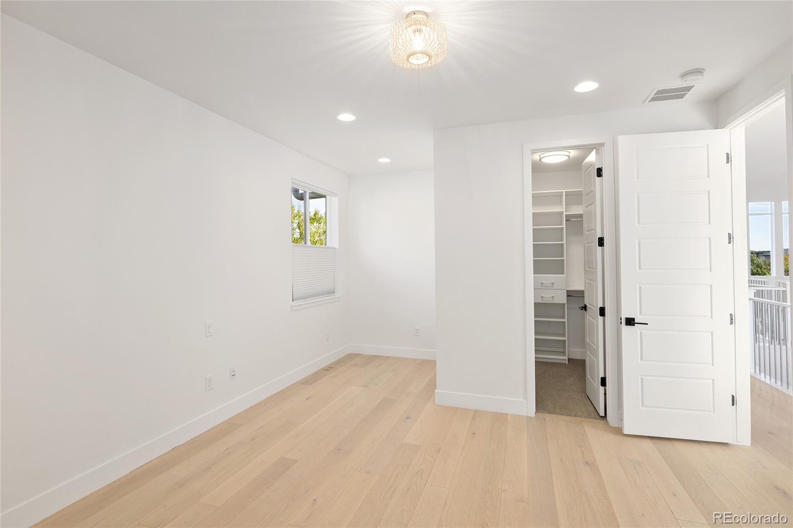 MLS Image #36 for 8696 e 50th avenue,denver, Colorado