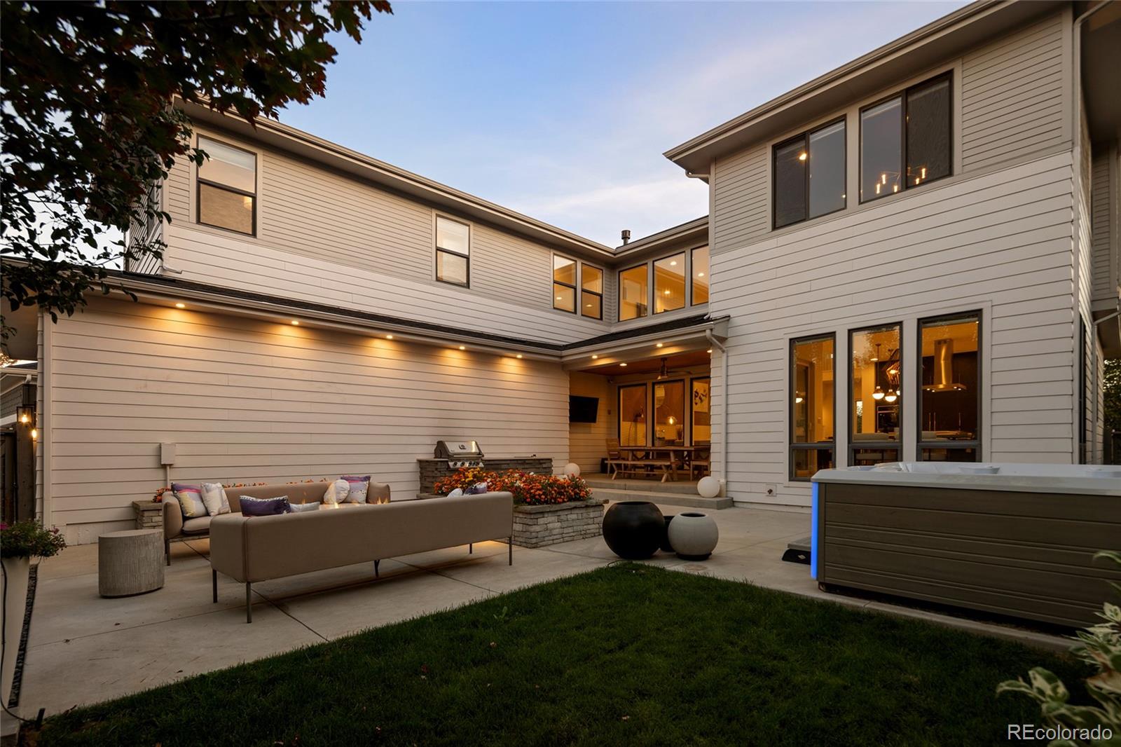 MLS Image #47 for 8696 e 50th avenue,denver, Colorado
