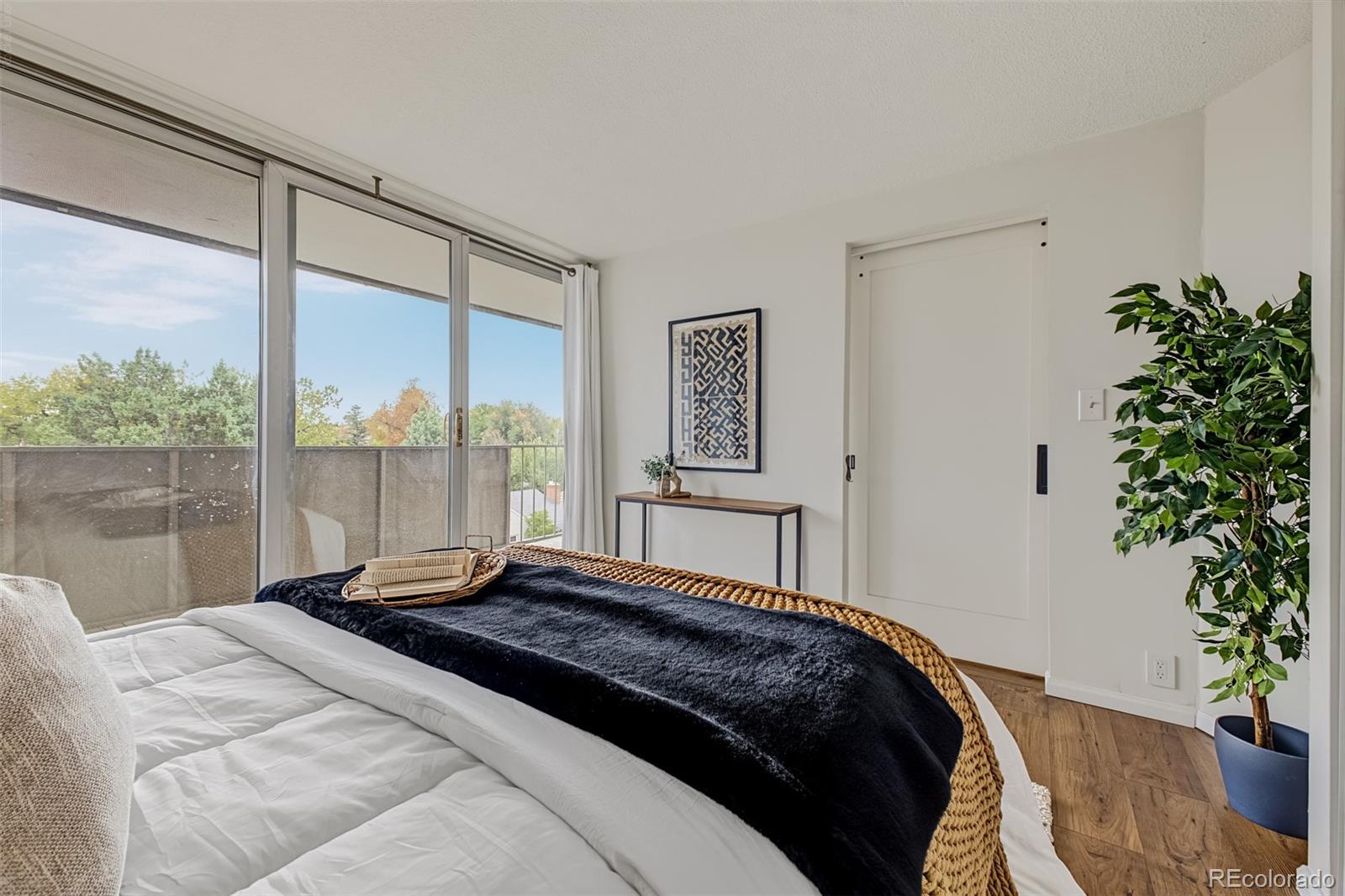 MLS Image #13 for 799  dahlia street 503,denver, Colorado