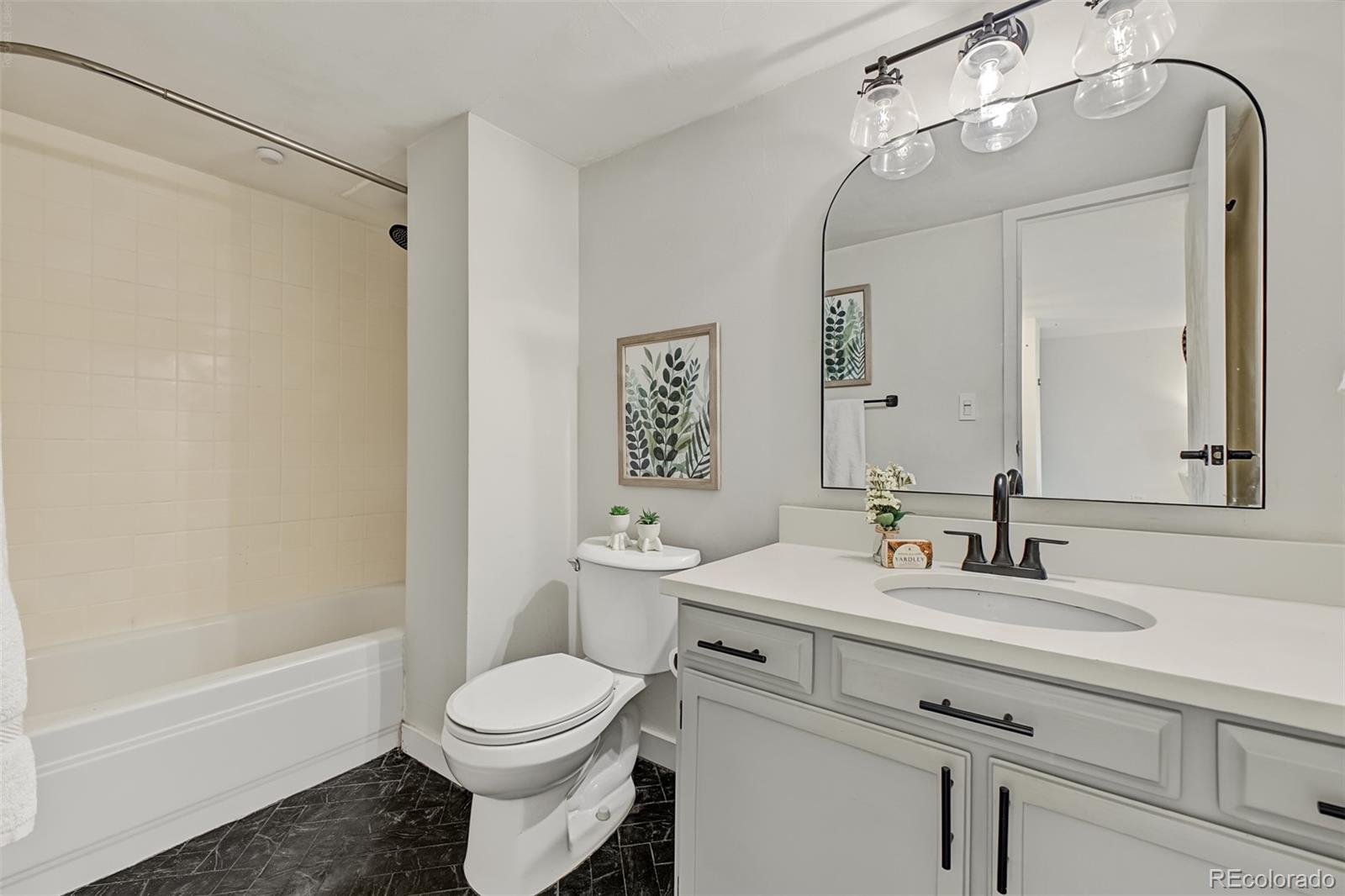 MLS Image #16 for 799  dahlia street 503,denver, Colorado