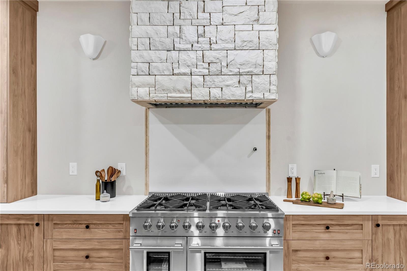 MLS Image #18 for 3091 s holly place,denver, Colorado