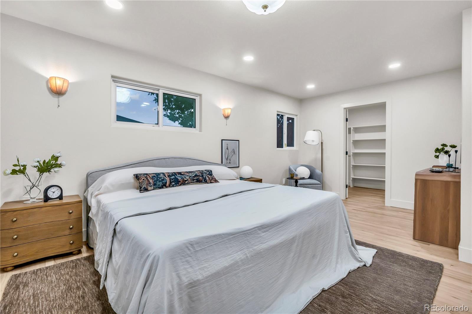 MLS Image #23 for 3091 s holly place,denver, Colorado