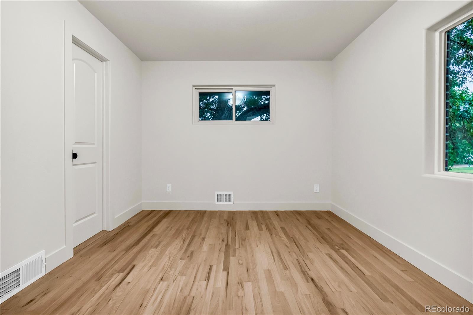 MLS Image #31 for 3091 s holly place,denver, Colorado