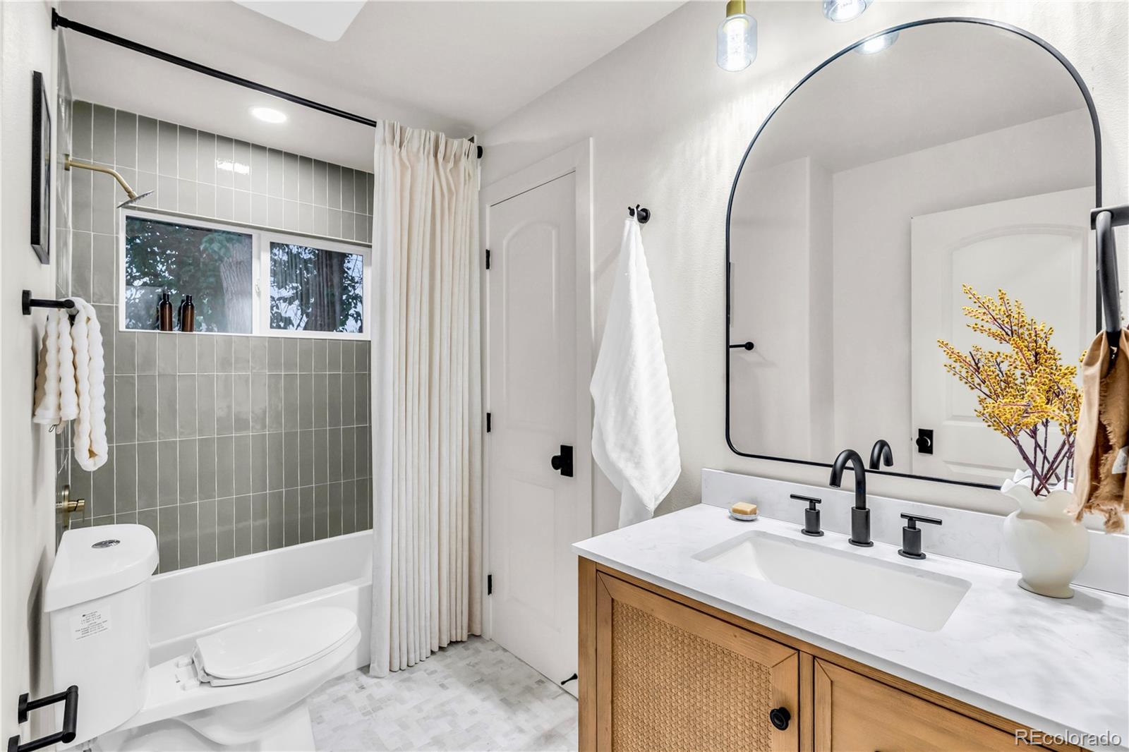 MLS Image #34 for 3091 s holly place,denver, Colorado