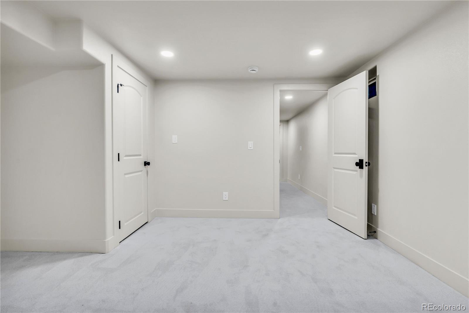 MLS Image #35 for 3091 s holly place,denver, Colorado