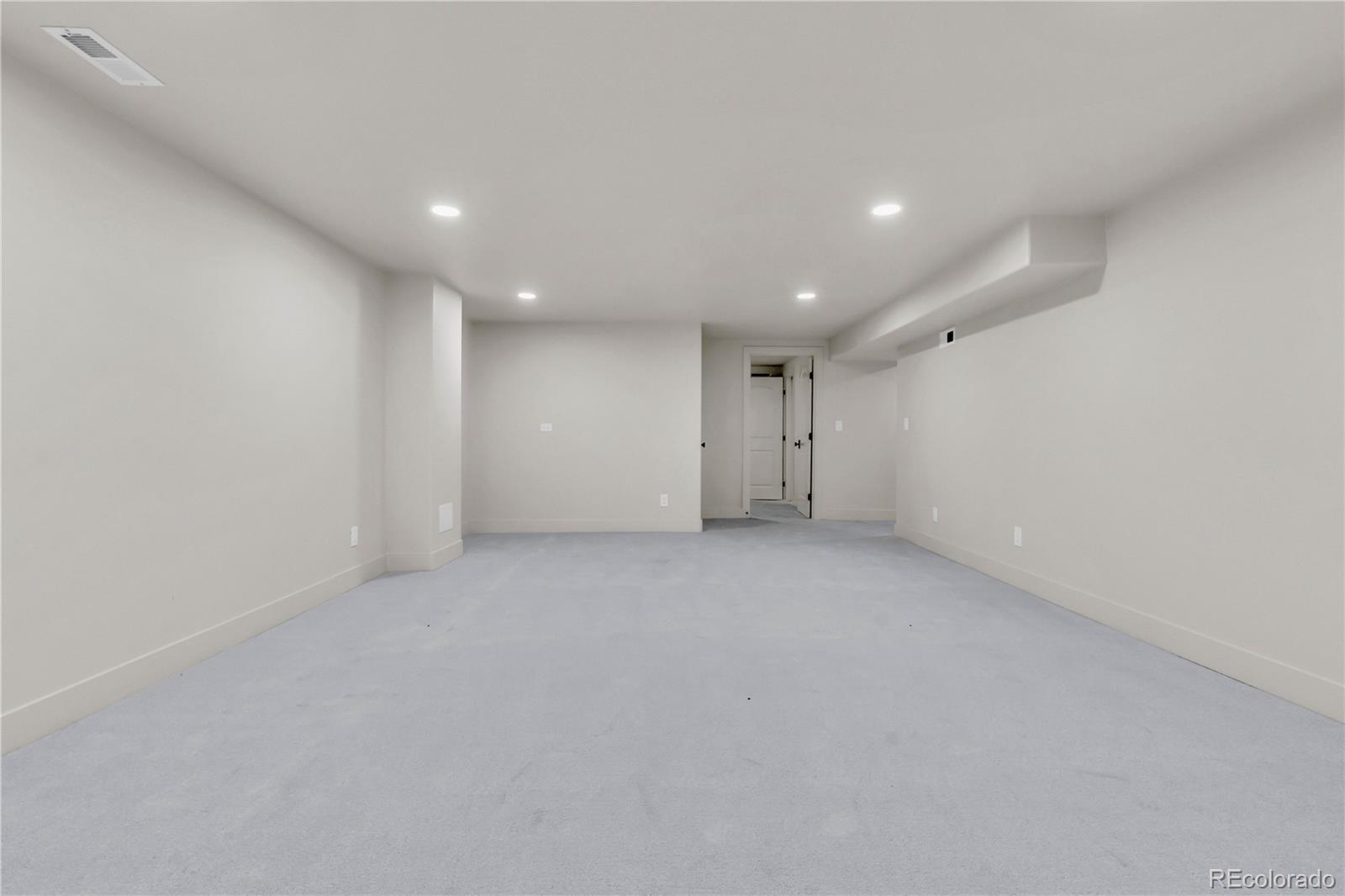MLS Image #41 for 3091 s holly place,denver, Colorado