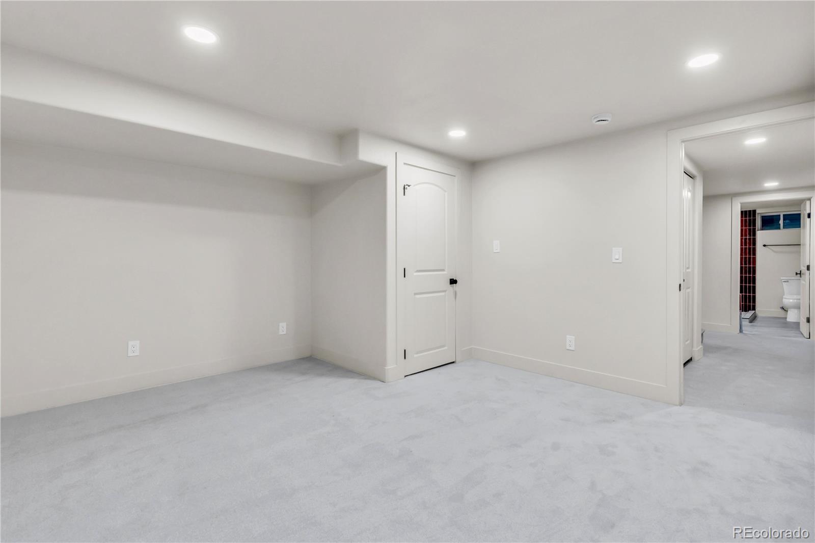 MLS Image #44 for 3091 s holly place,denver, Colorado