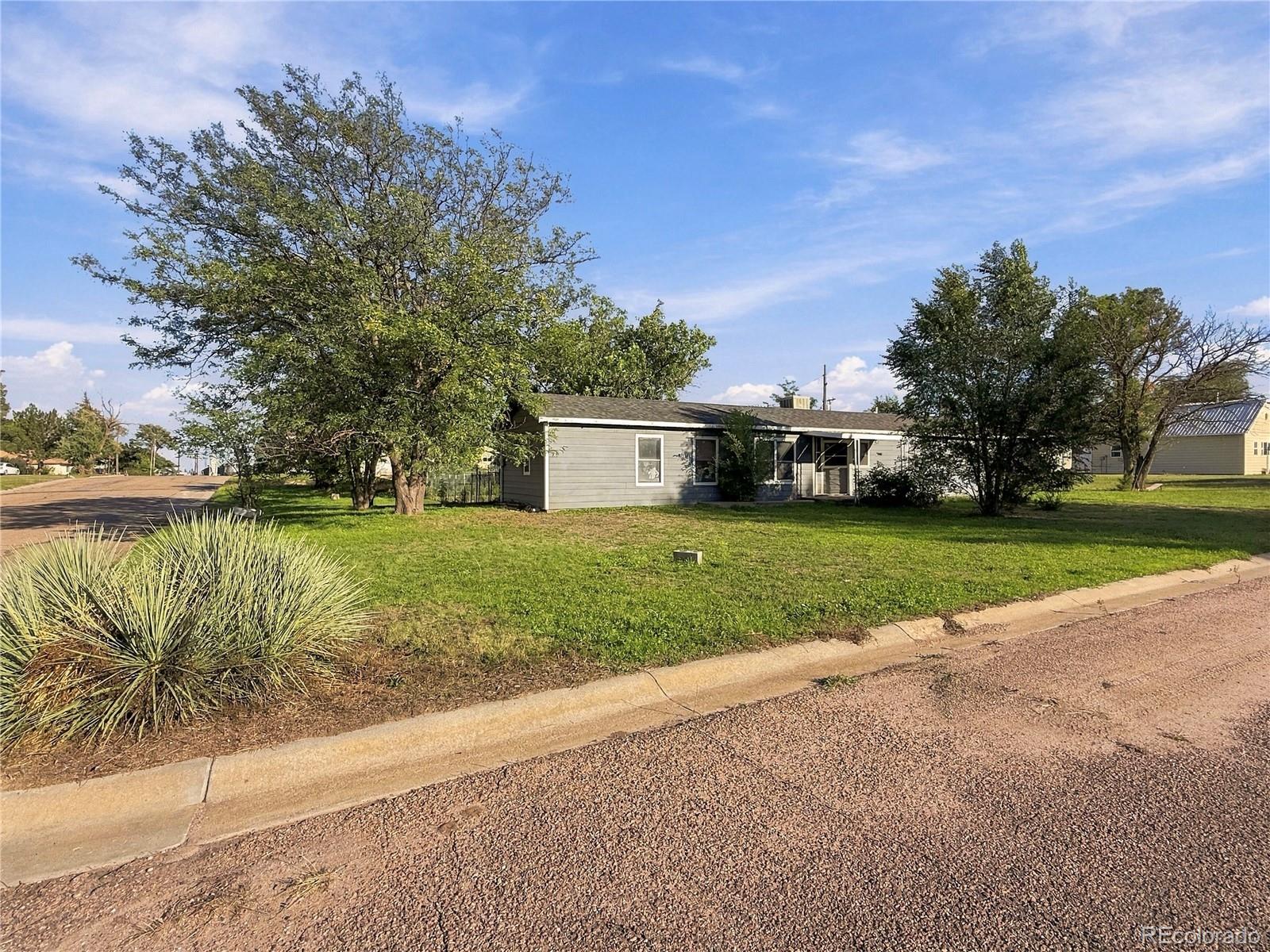 MLS Image #3 for 722  pawnee avenue,flagler, Colorado