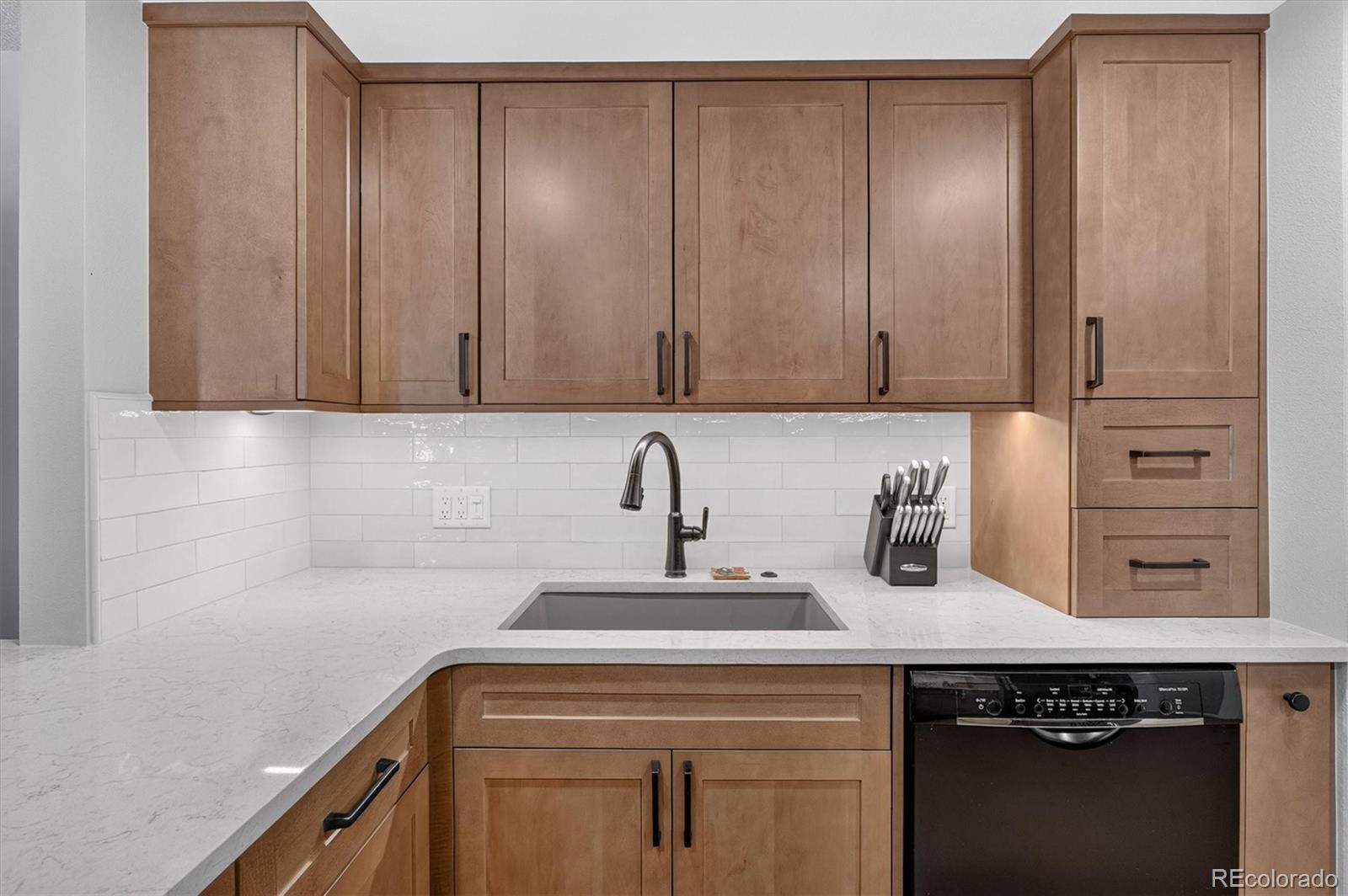 MLS Image #4 for 8750  independence way,arvada, Colorado