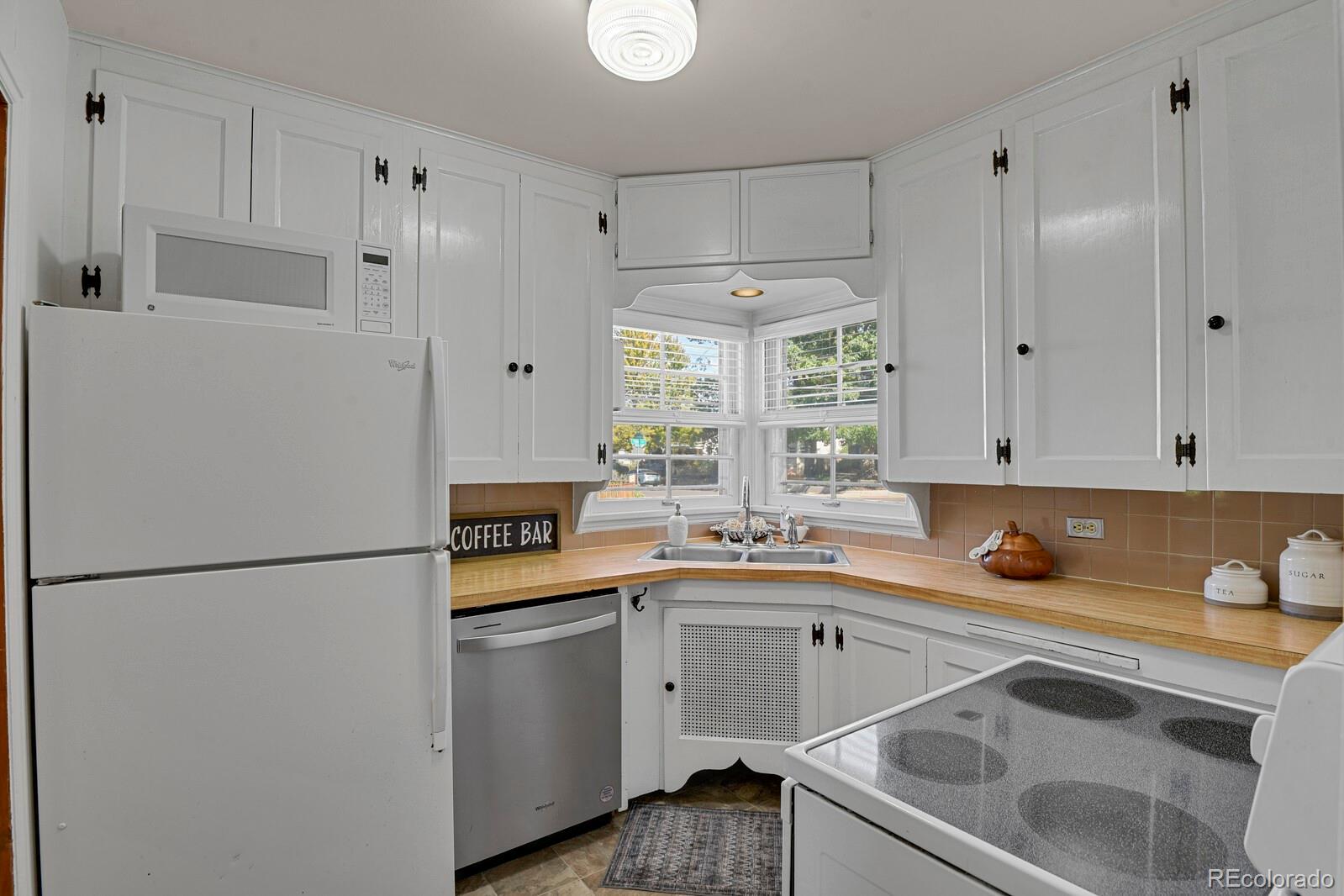 MLS Image #10 for 1398 e yale avenue,denver, Colorado