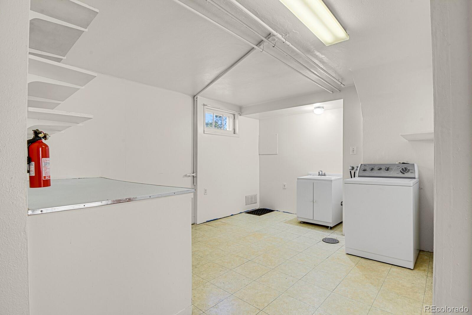 MLS Image #22 for 1398 e yale avenue,denver, Colorado