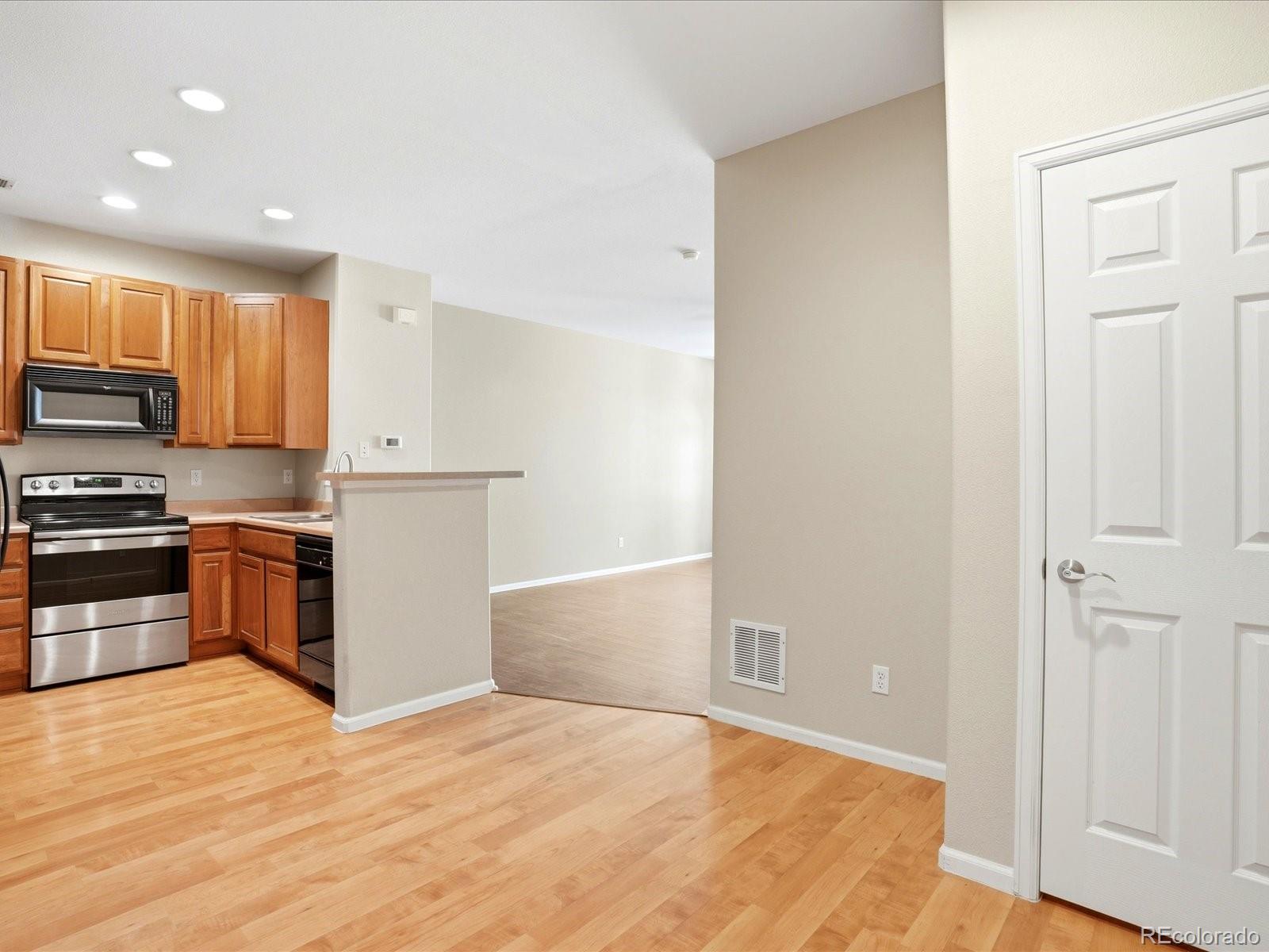 MLS Image #18 for 8343  stonybridge circle,highlands ranch, Colorado