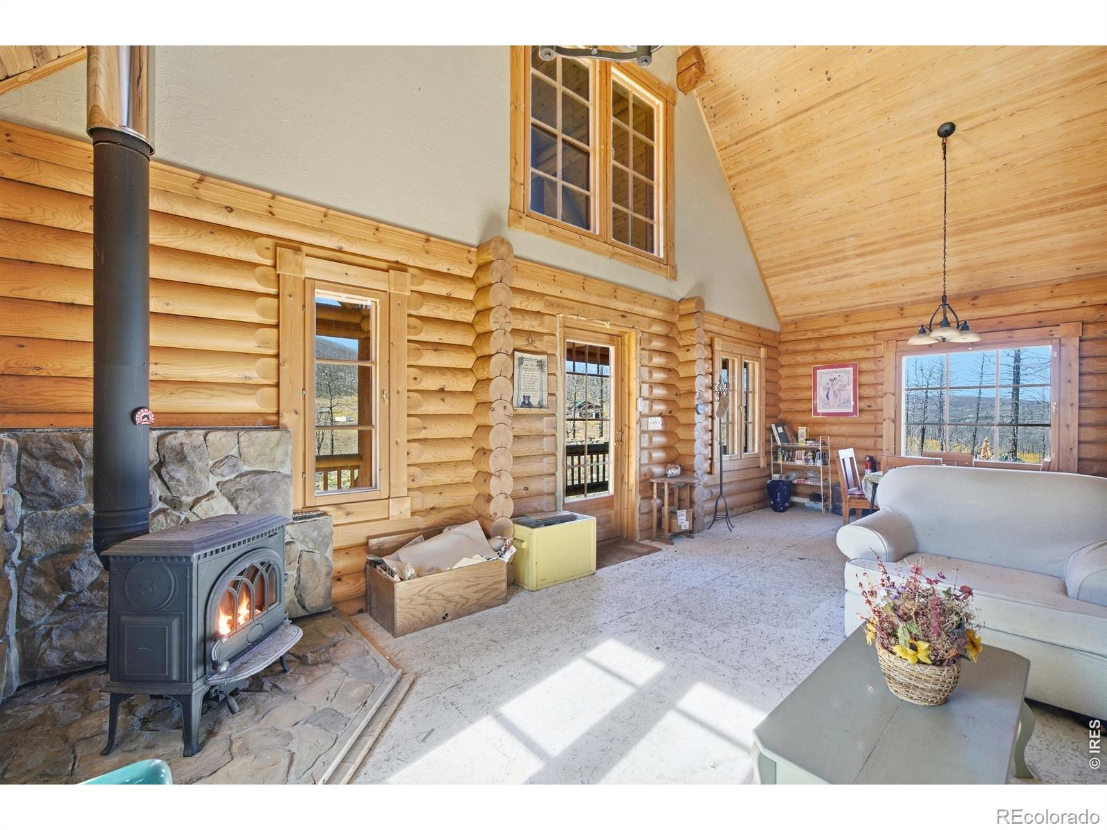 MLS Image #14 for 1588  monument gulch way,bellvue, Colorado