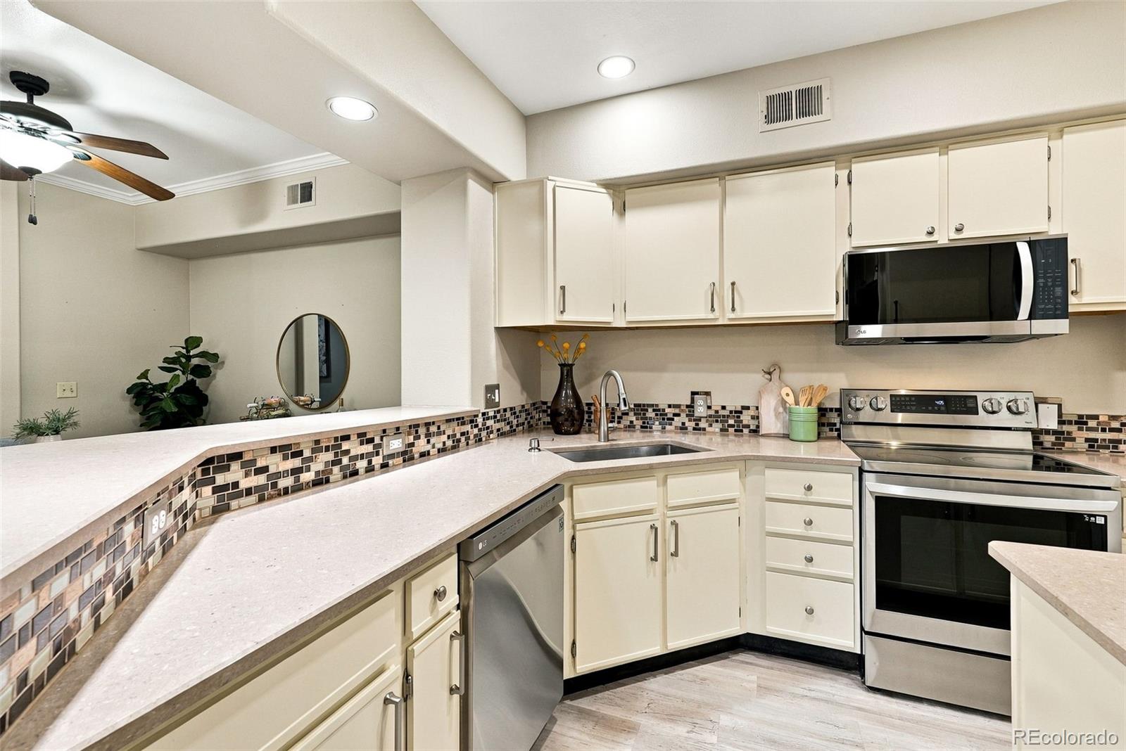 MLS Image #19 for 940 e plum creek parkway 103,castle rock, Colorado