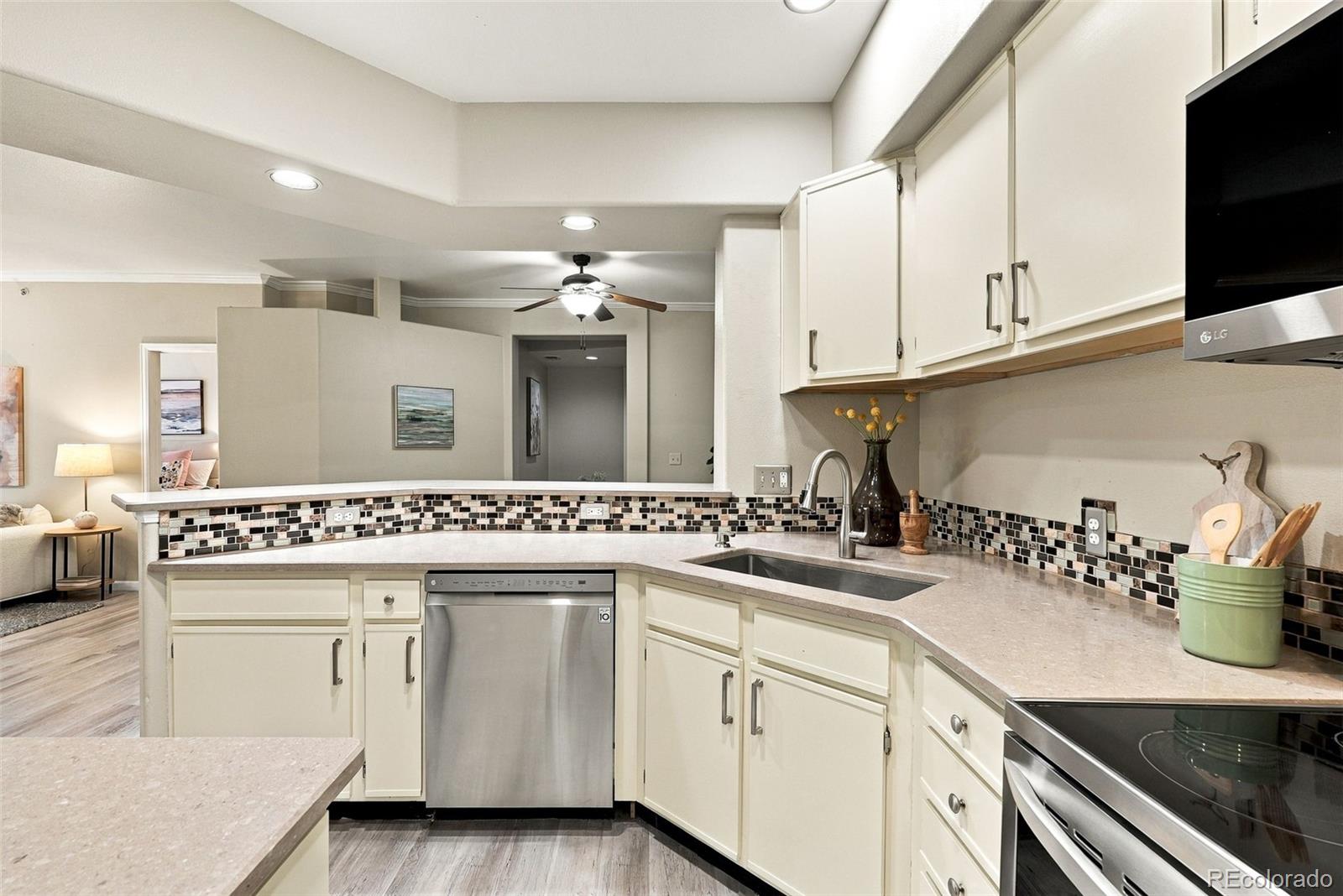 MLS Image #22 for 940 e plum creek parkway 103,castle rock, Colorado