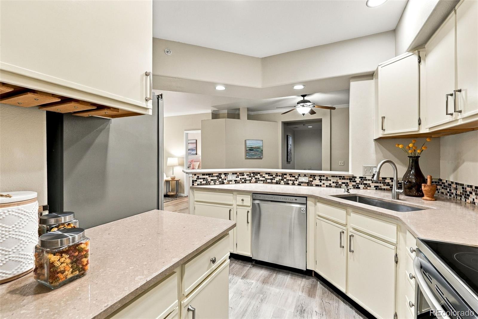 MLS Image #23 for 940 e plum creek parkway 103,castle rock, Colorado
