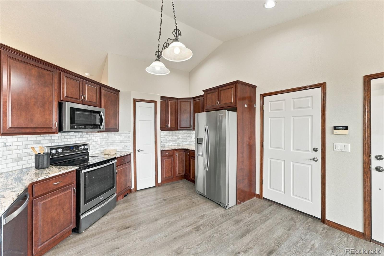 MLS Image #27 for 1924  payton circle,colorado springs, Colorado
