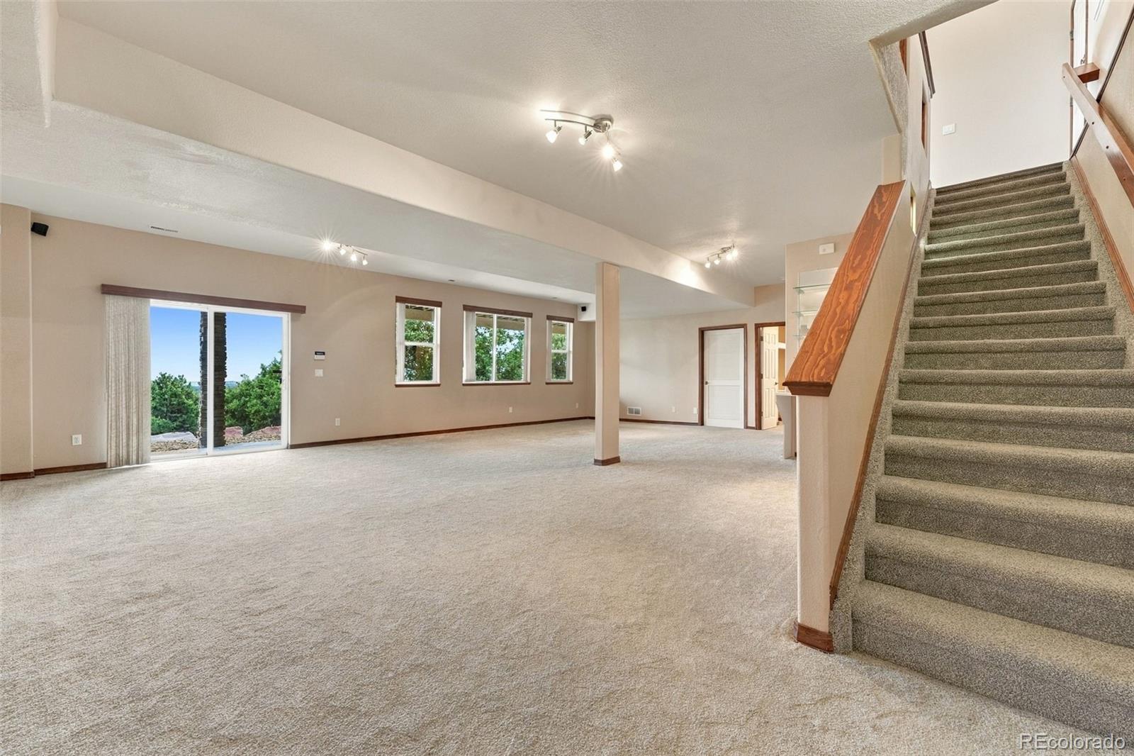 MLS Image #30 for 1924  payton circle,colorado springs, Colorado