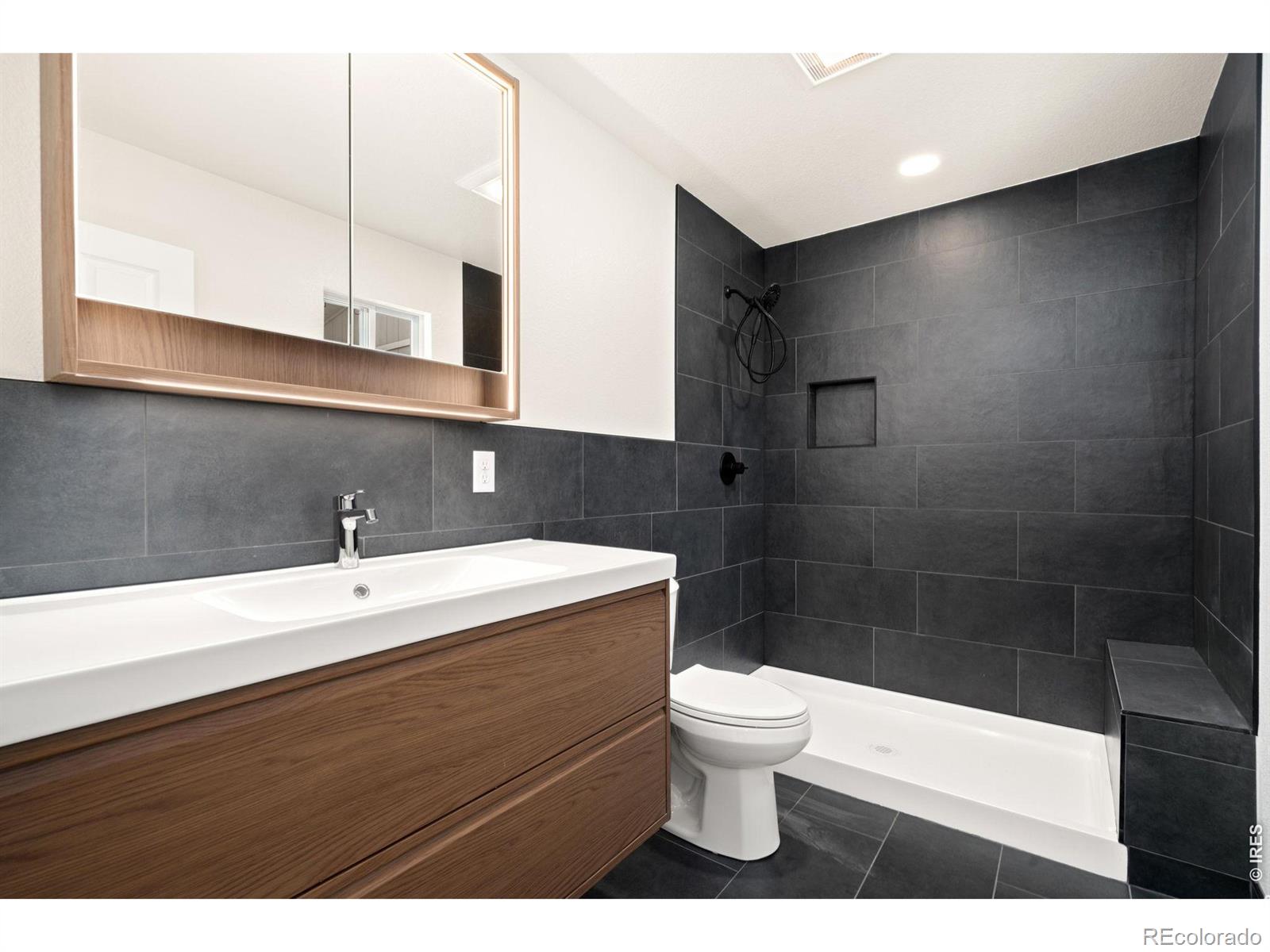 MLS Image #11 for 817  redwood court,bellvue, Colorado