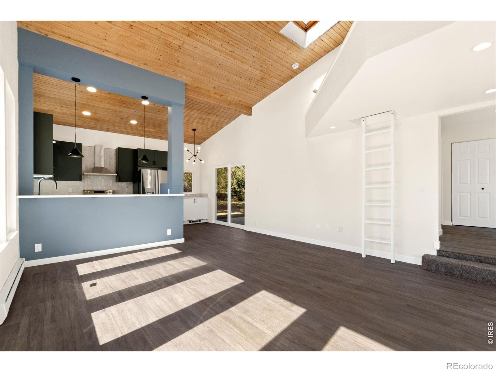 MLS Image #6 for 817  redwood court,bellvue, Colorado