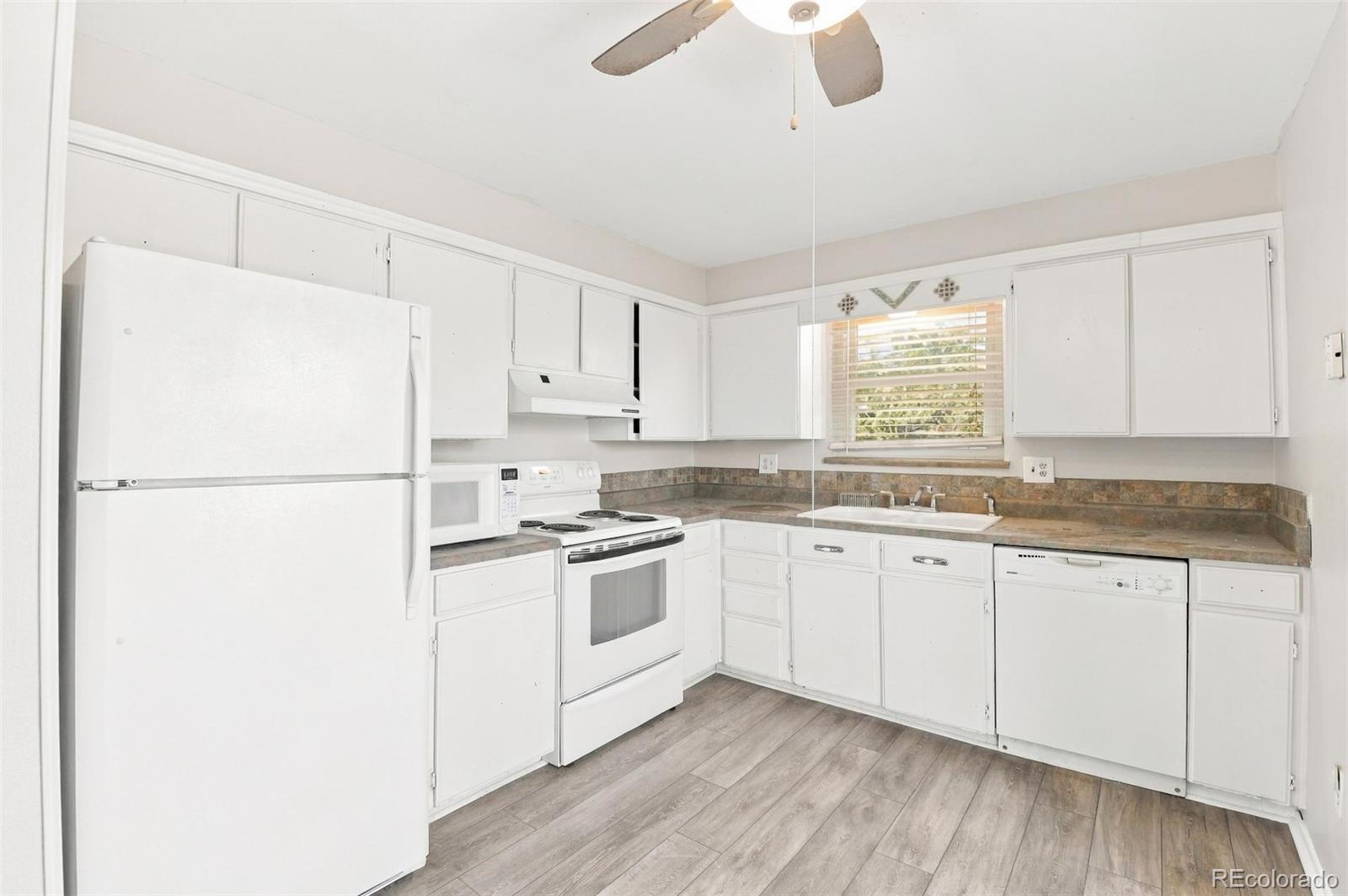 MLS Image #7 for 7748  everett way,arvada, Colorado