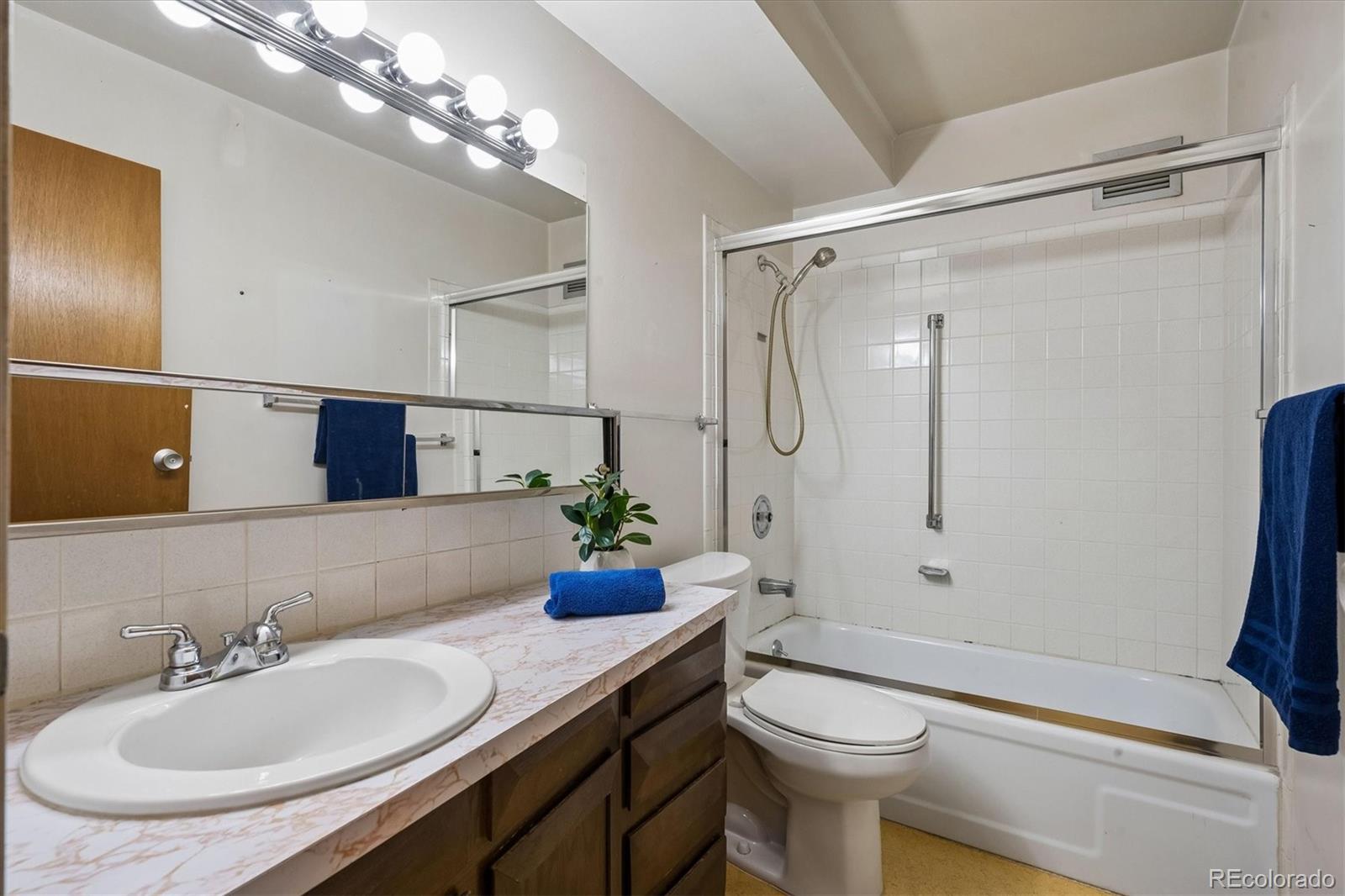 MLS Image #13 for 9355 e center avenue,denver, Colorado
