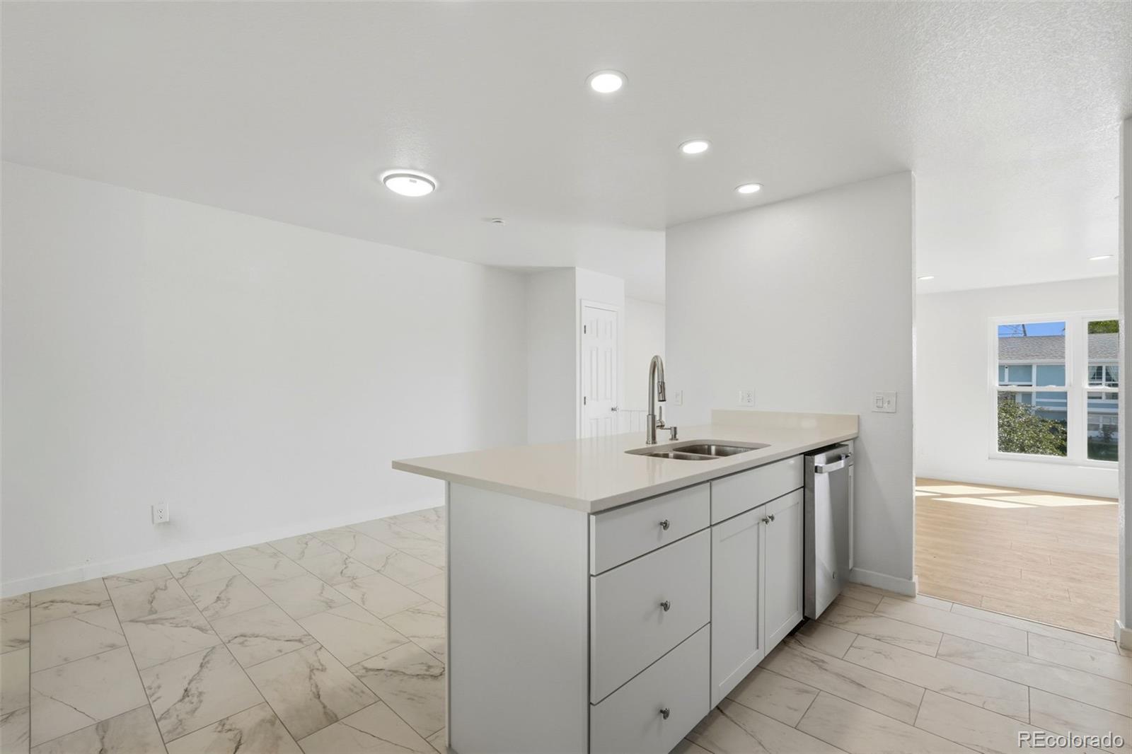 MLS Image #10 for 18007 e bails place,aurora, Colorado