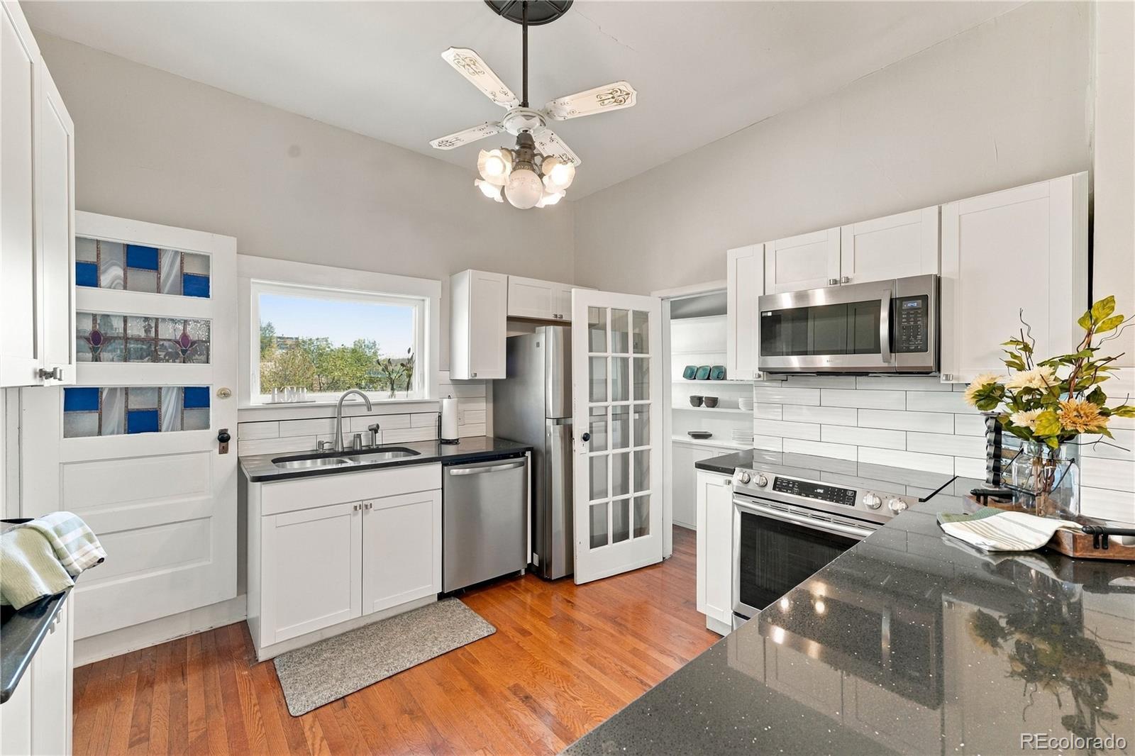 MLS Image #11 for 2622 n nevada avenue,colorado springs, Colorado