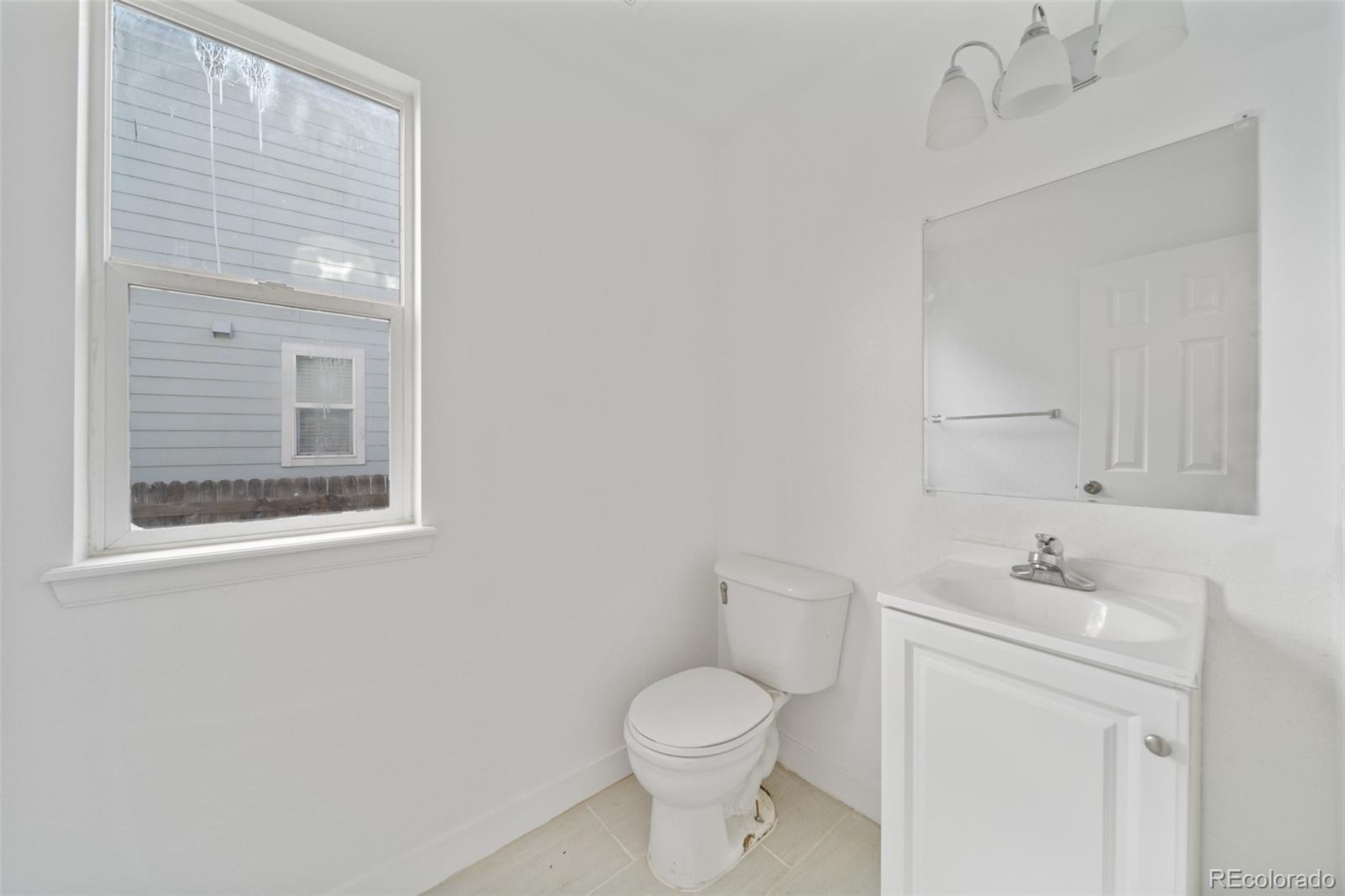 MLS Image #11 for 15732  olmsted place,denver, Colorado