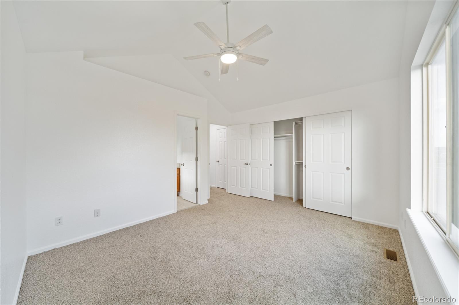 MLS Image #14 for 15732  olmsted place,denver, Colorado