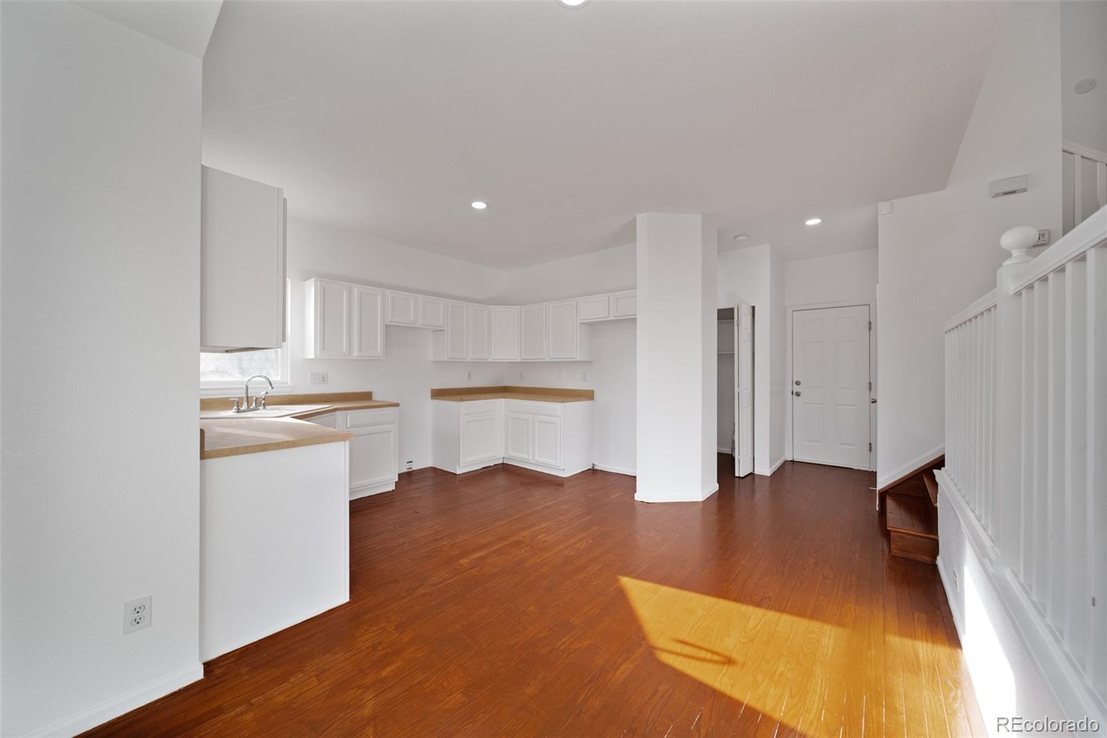 MLS Image #6 for 15732  olmsted place,denver, Colorado