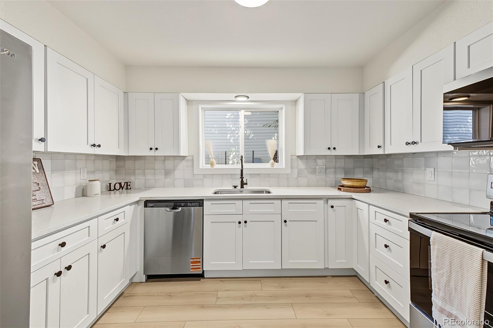 MLS Image #6 for 1413  centennial drive,longmont, Colorado