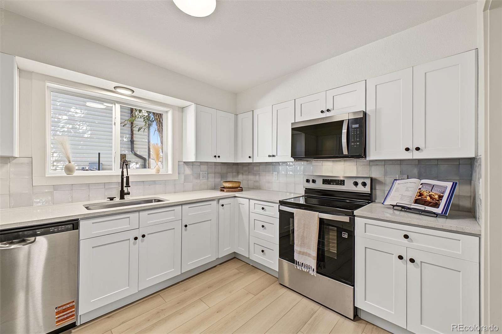 MLS Image #7 for 1413  centennial drive,longmont, Colorado