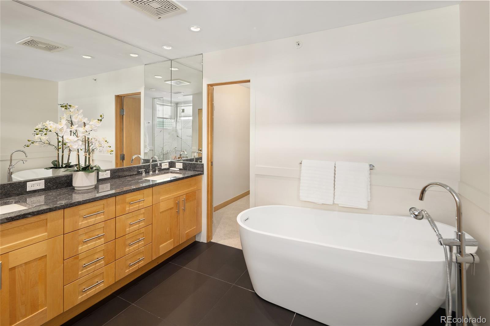 MLS Image #26 for 1473  delgany street 1,denver, Colorado