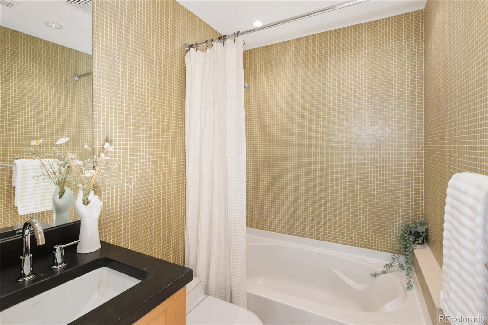 MLS Image #30 for 1473  delgany street 1,denver, Colorado